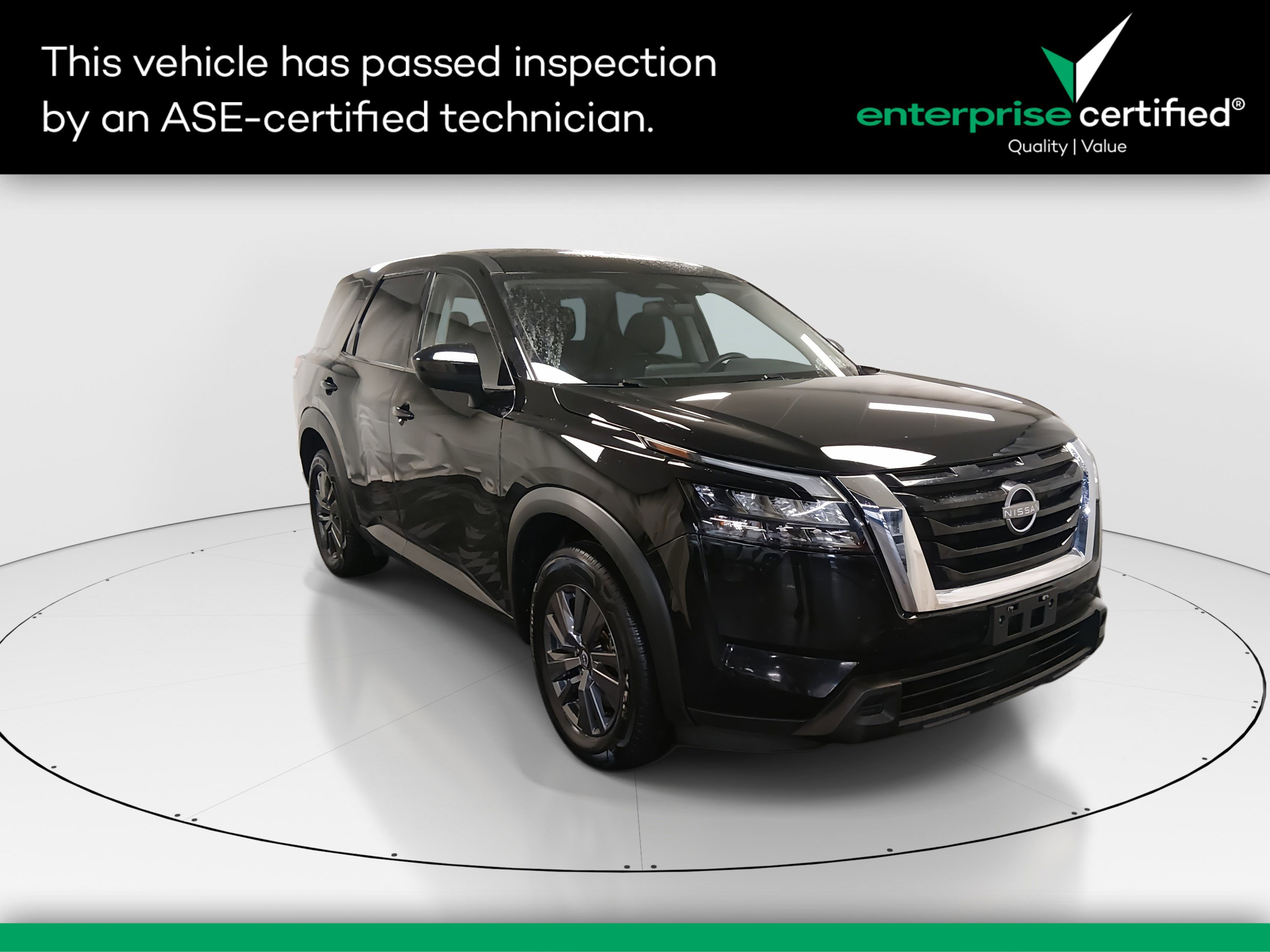 2023 Nissan Pathfinder S's photo