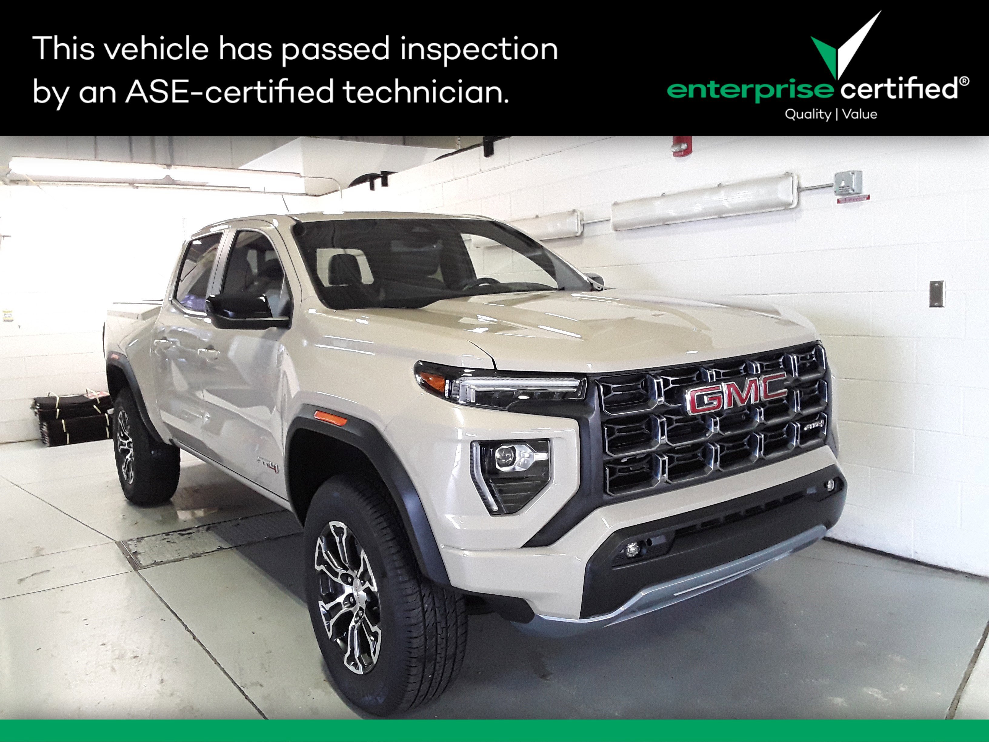 Used 2024 GMC Canyon 4WD Crew Cab AT4