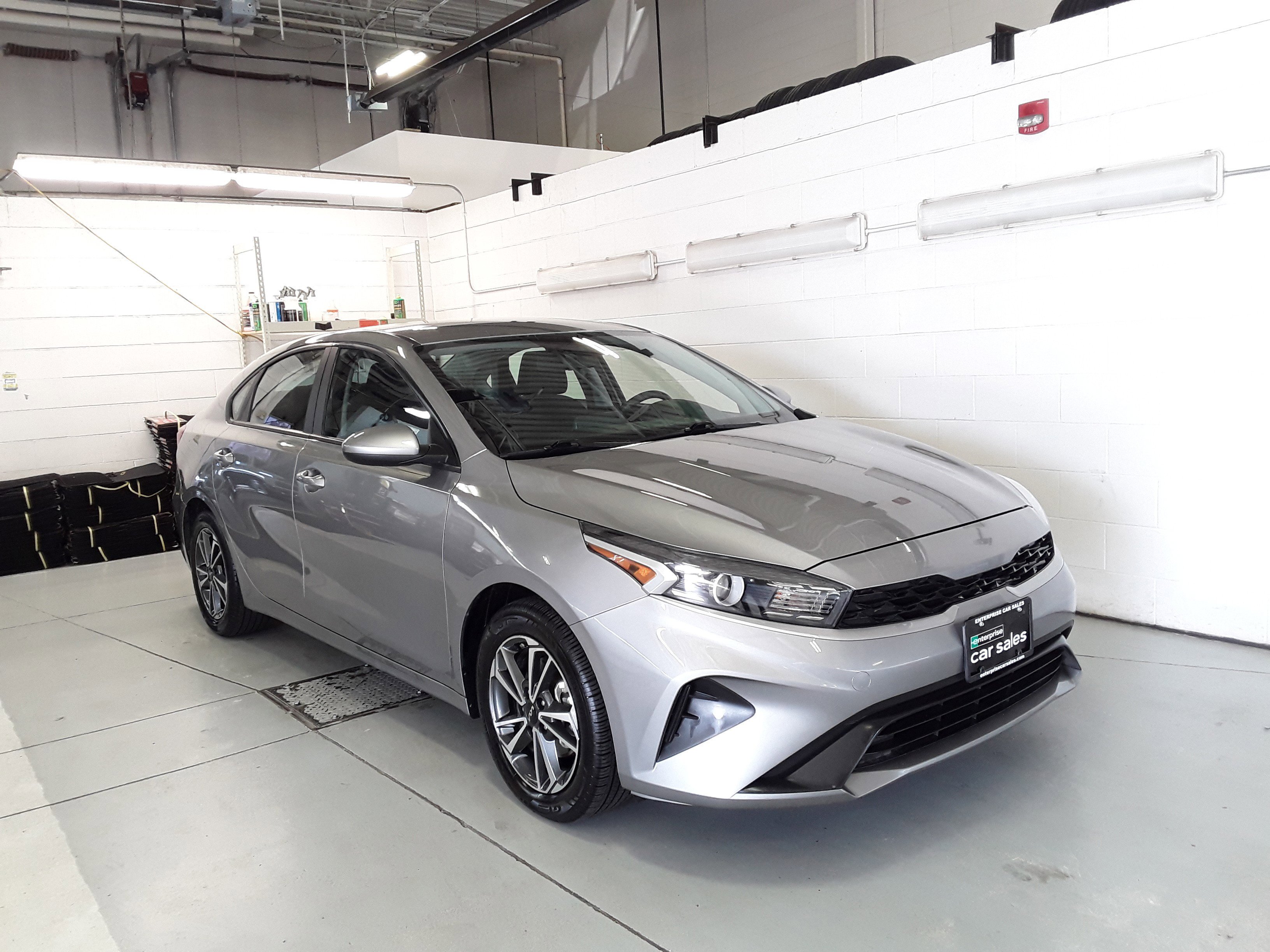 2023 Kia Forte LXS IVT