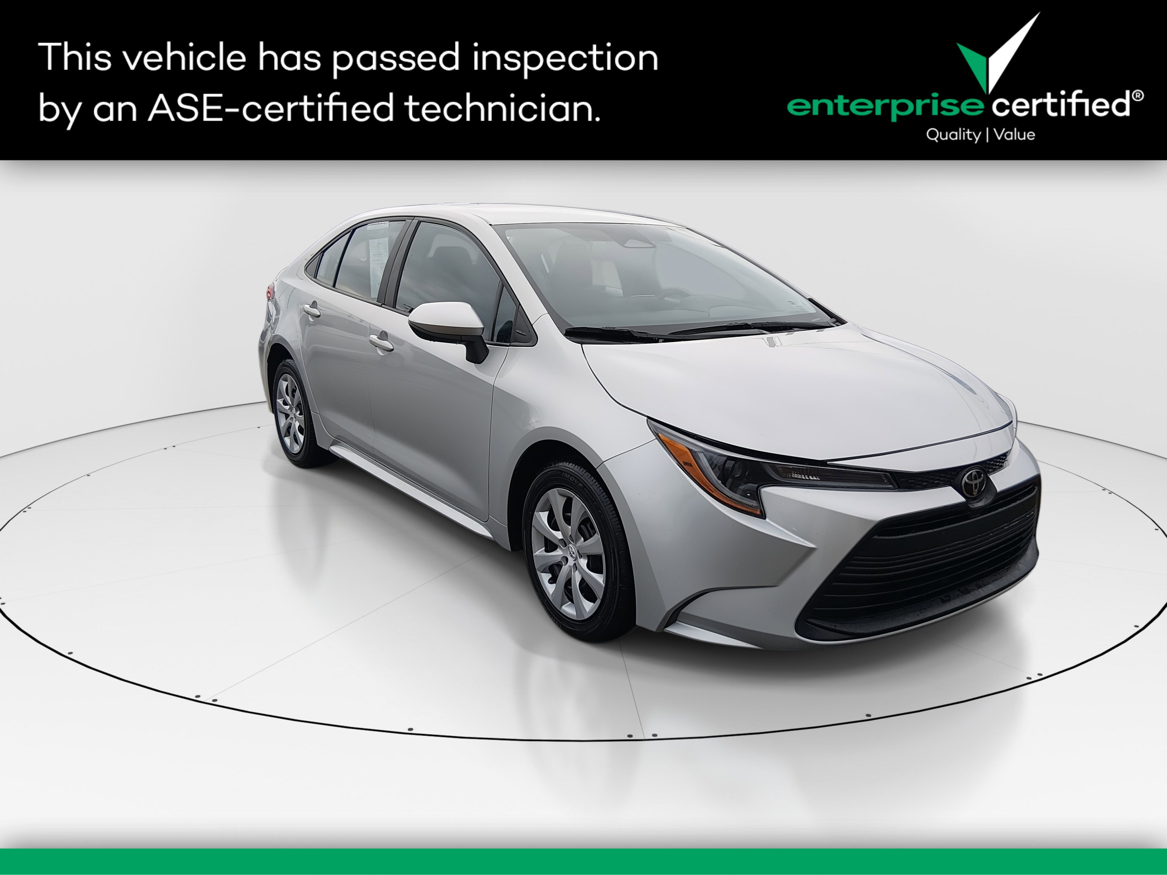 2023 Toyota Corolla LE's photo