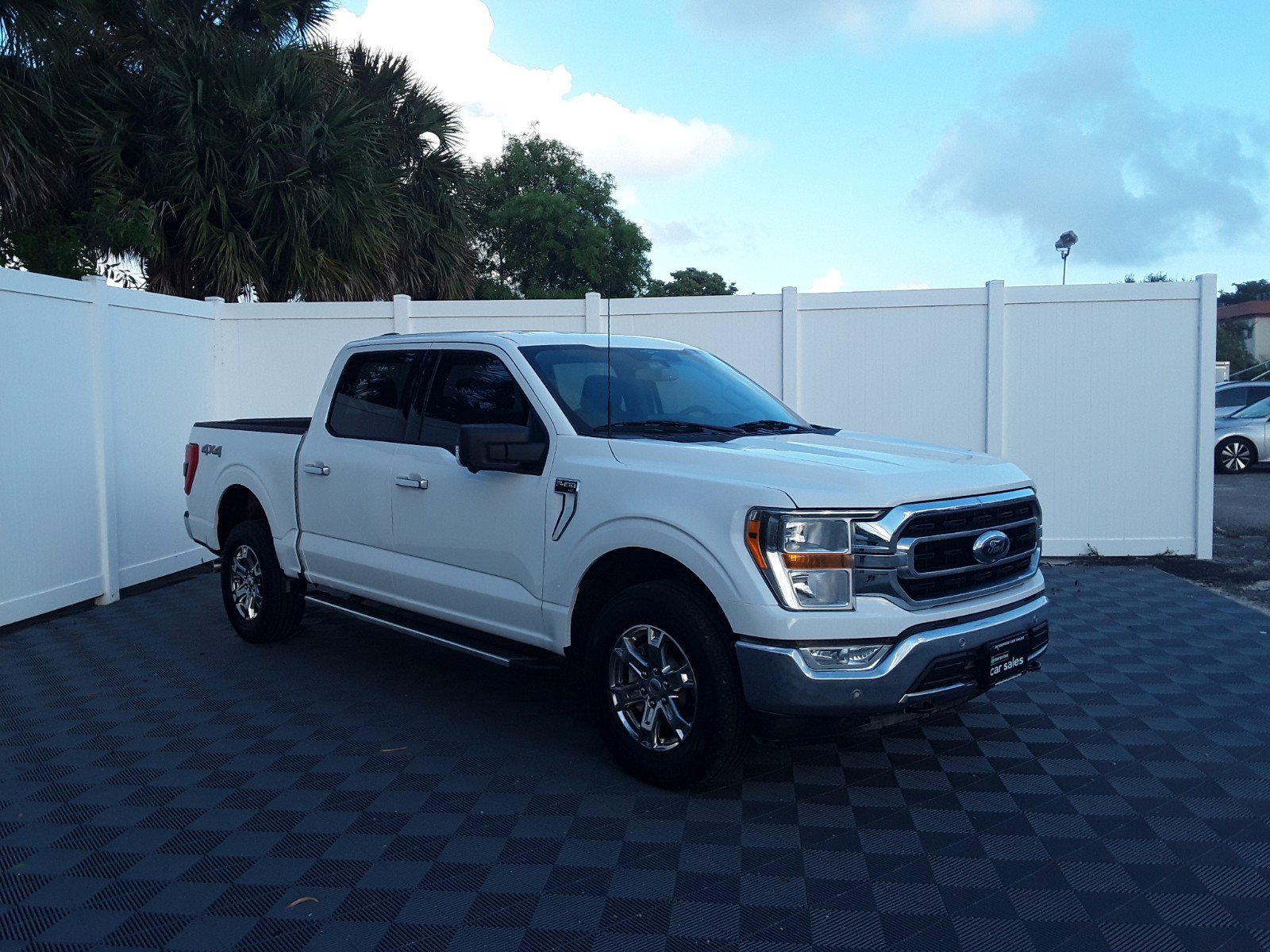 2023 Ford F-150 XLT 4WD SuperCrew 5.5' Box