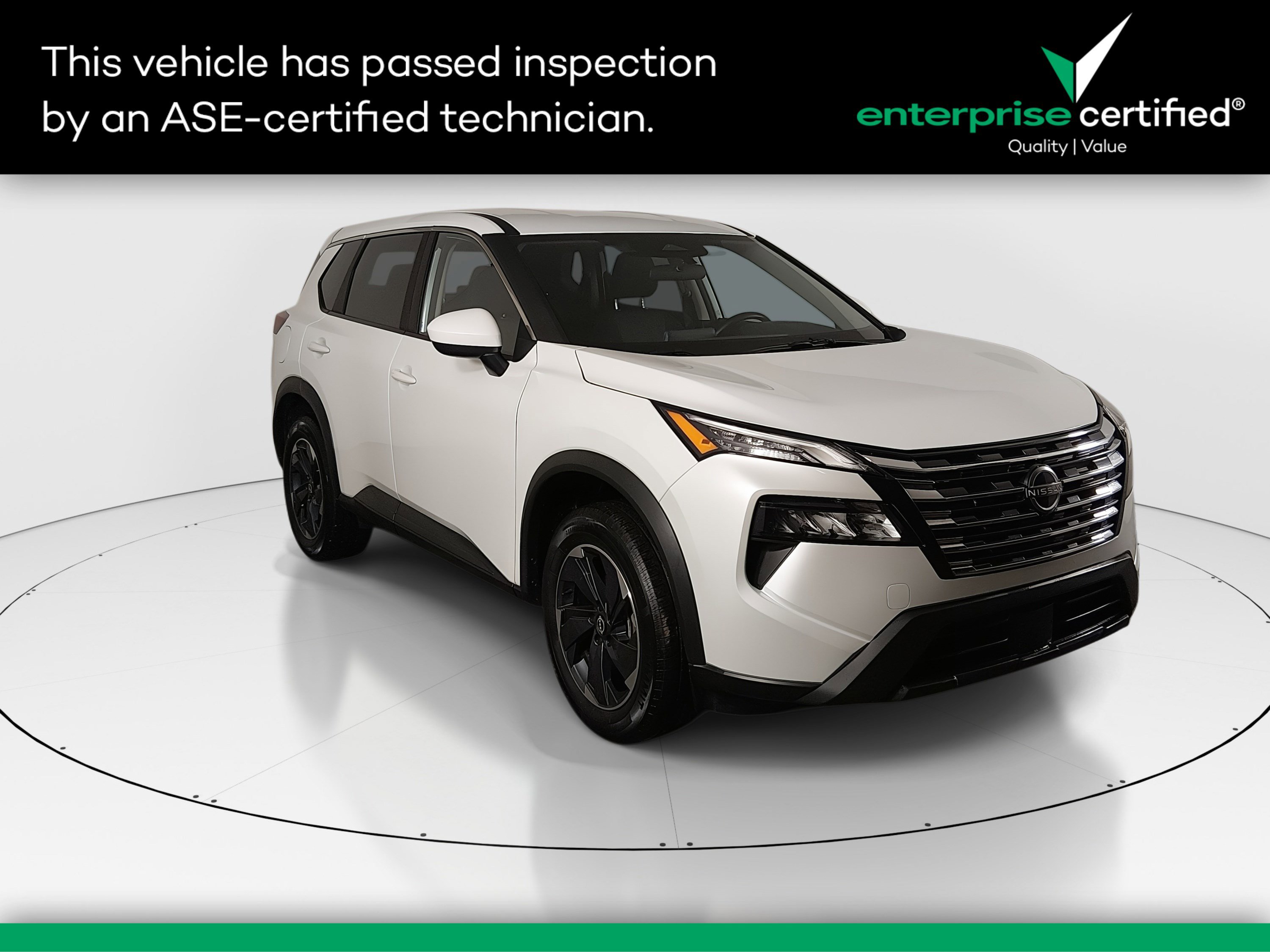 2025 Nissan Rogue SV's photo