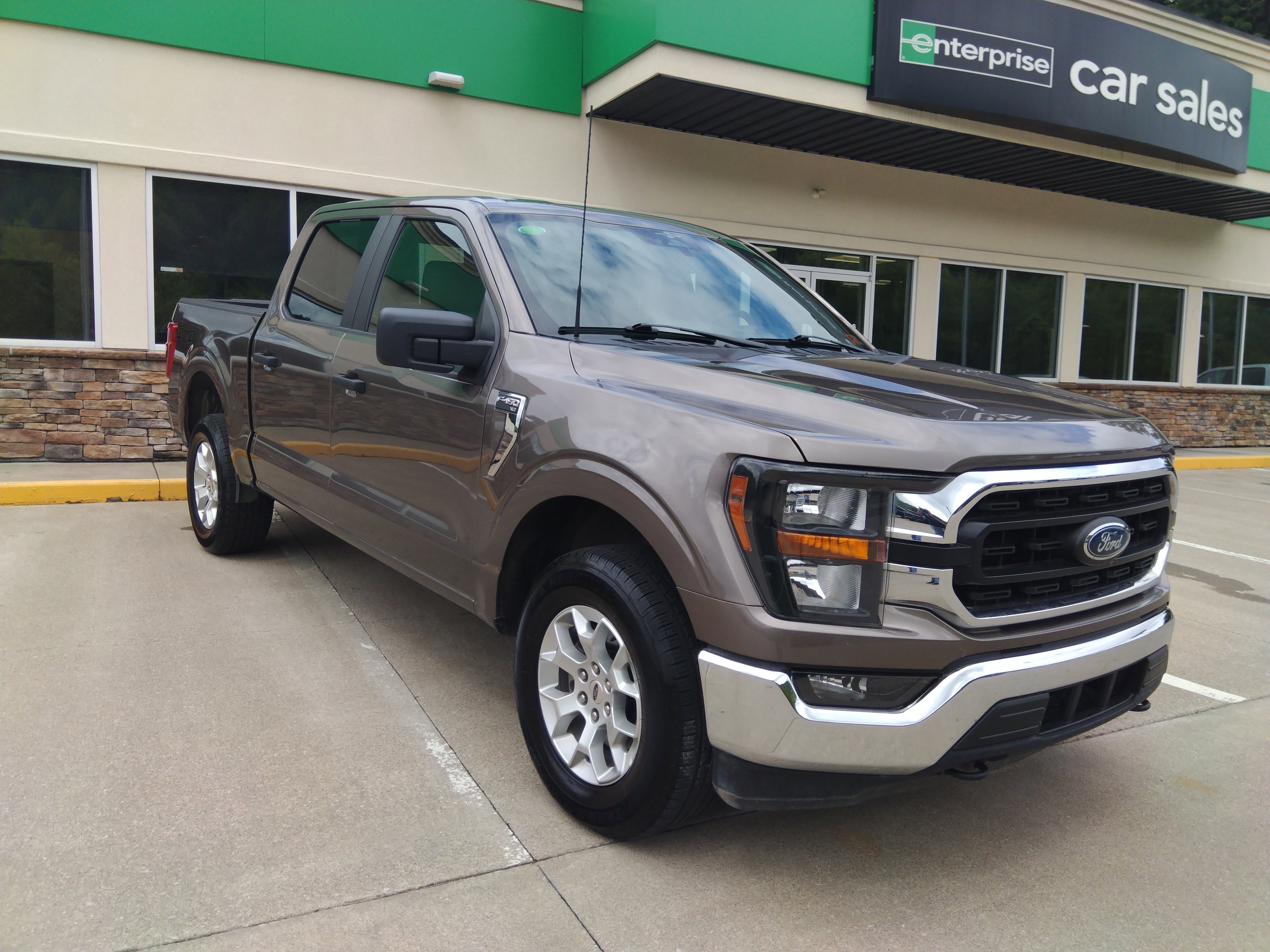 2023 Ford F-150 XLT 4WD SuperCrew 5.5' Box