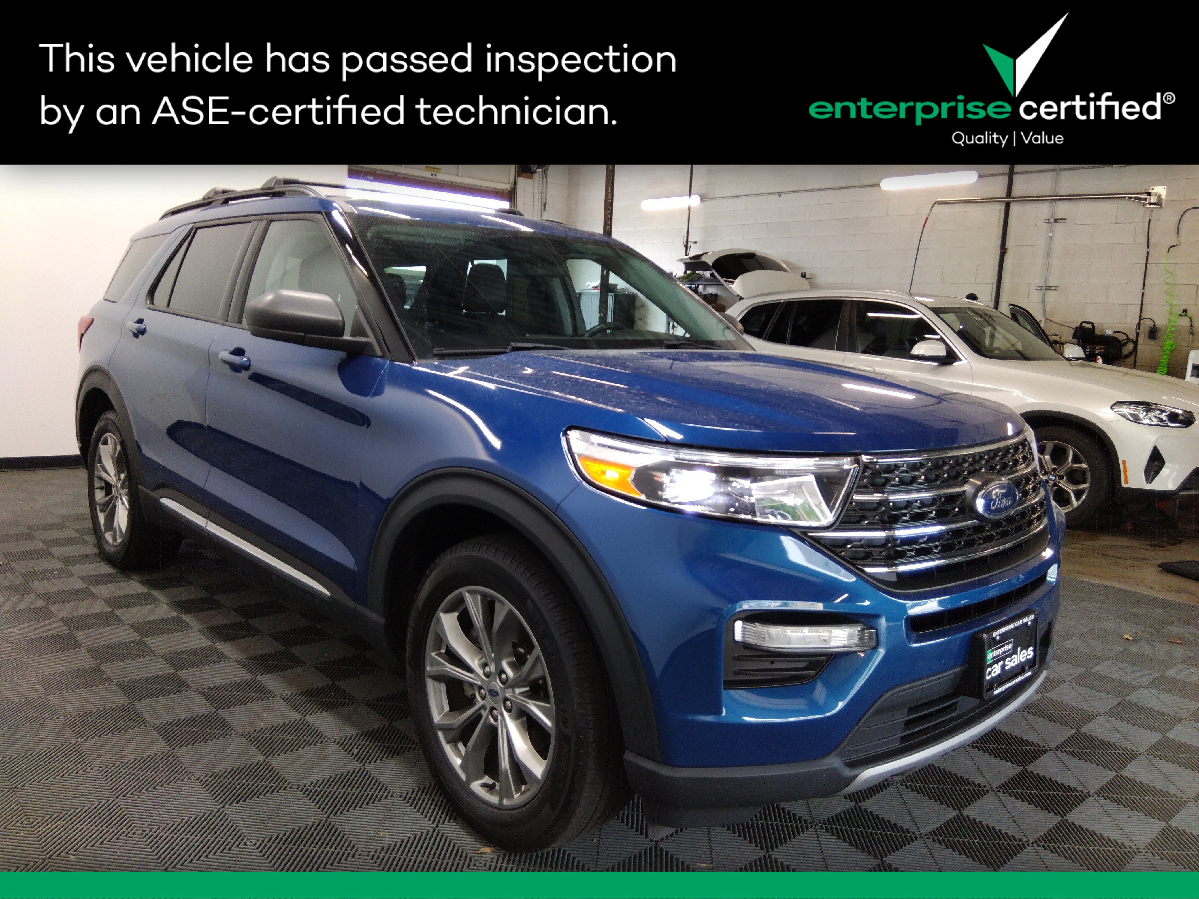 2022 Ford Explorer XLT 4WD