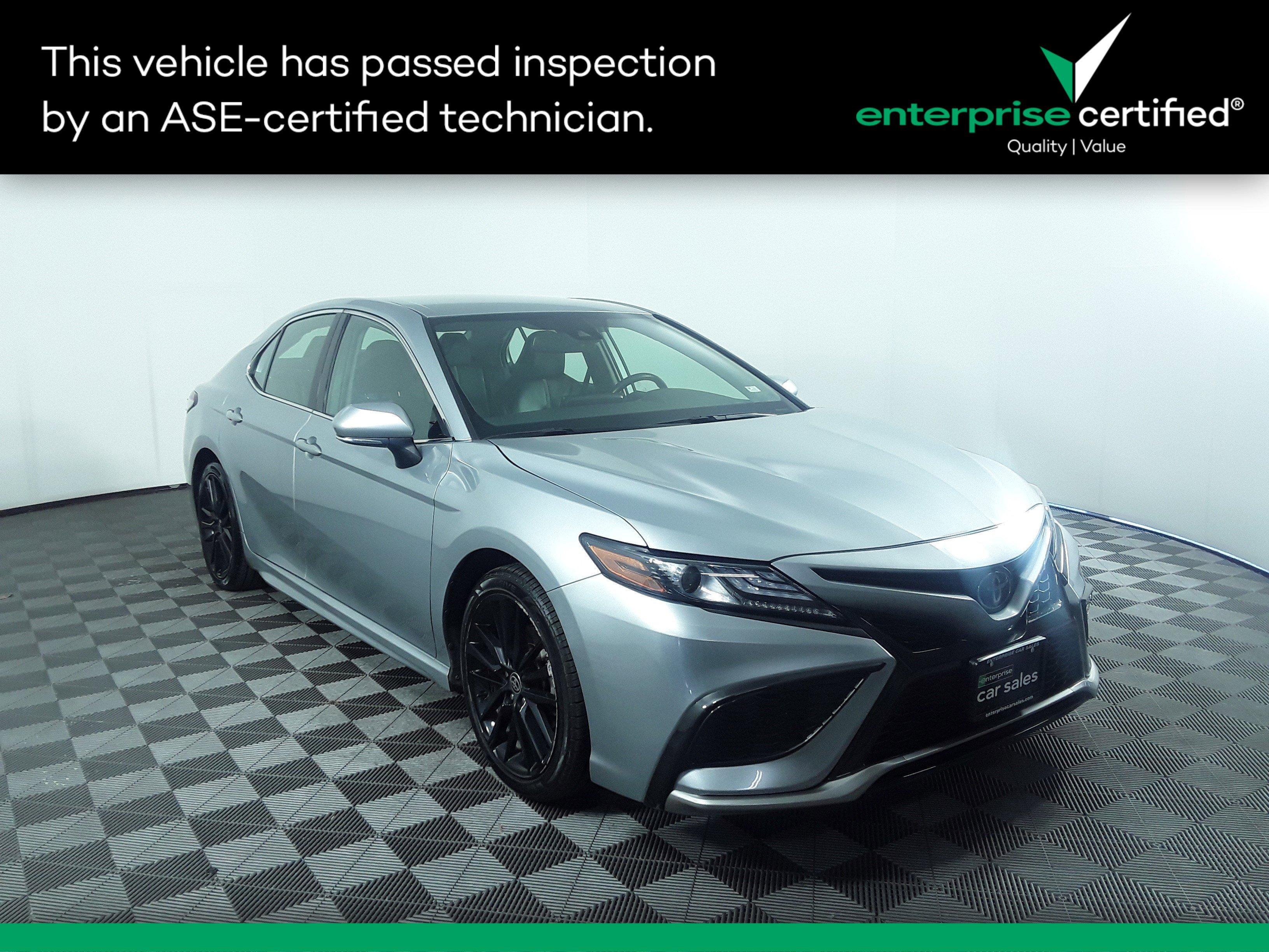 2023 Toyota Camry XSE Auto