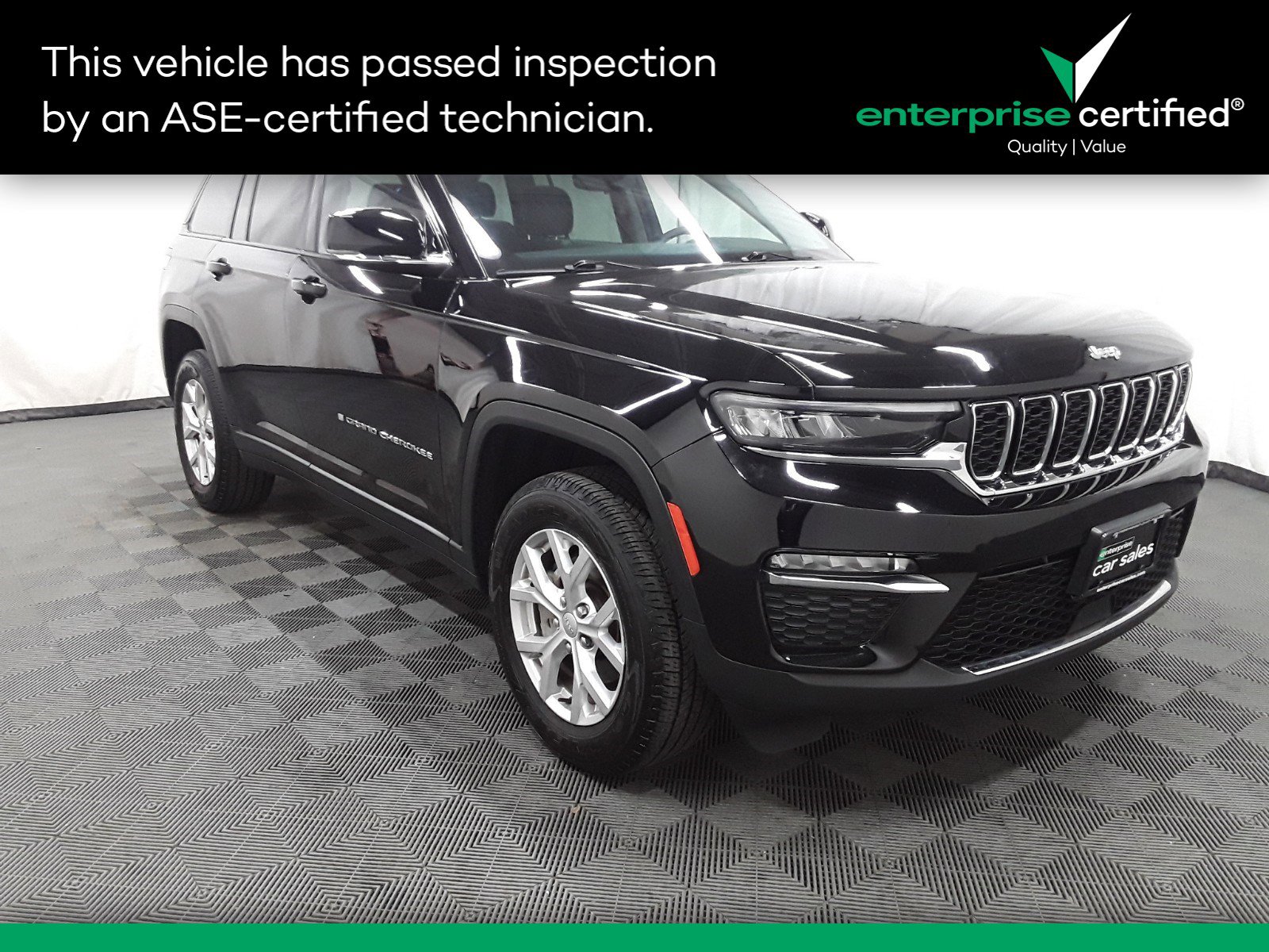 Used 2023 Jeep Grand Cherokee Limited 4x2