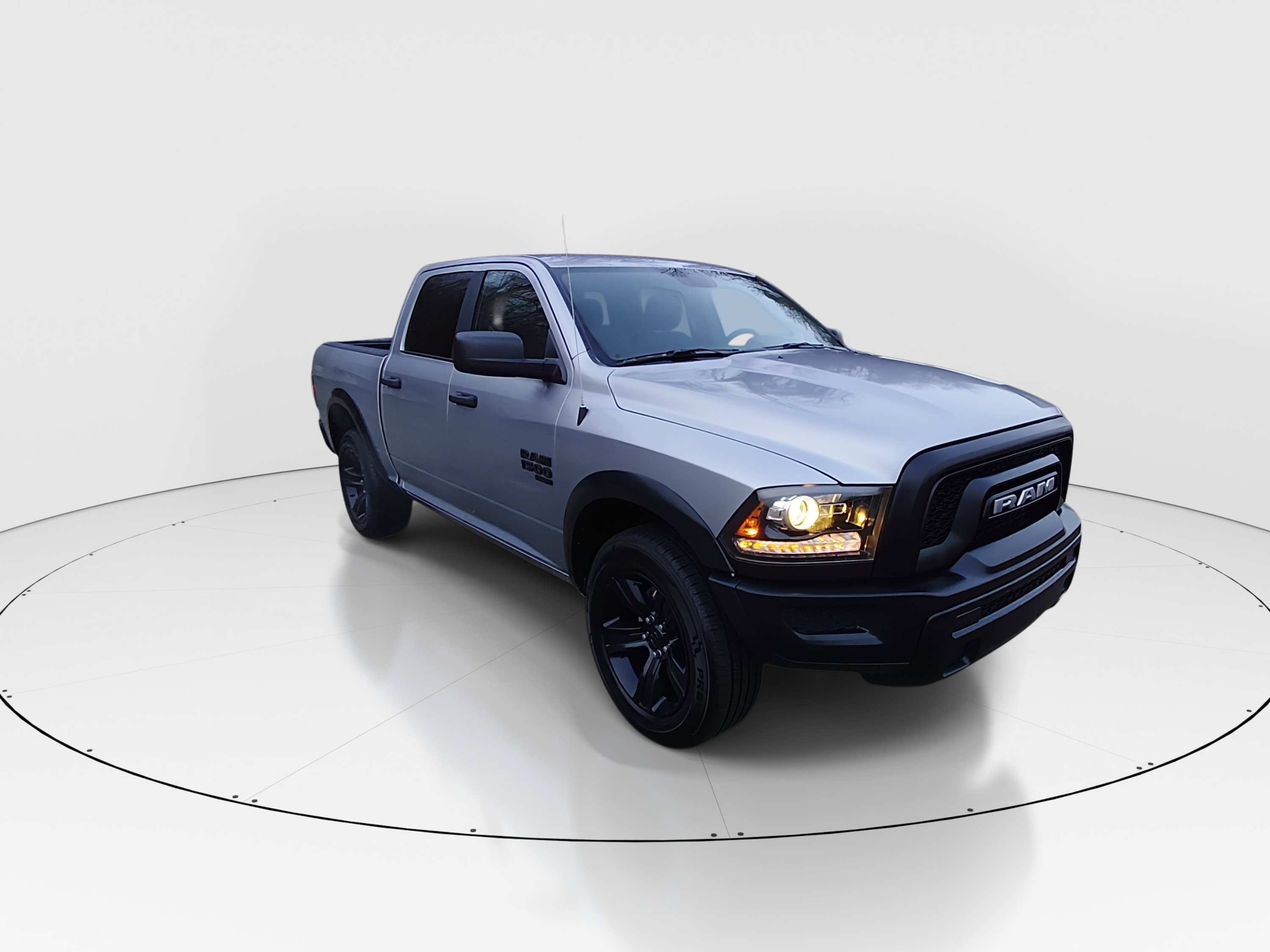 2024 RAM Ram 1500 Classic Warlock's photo