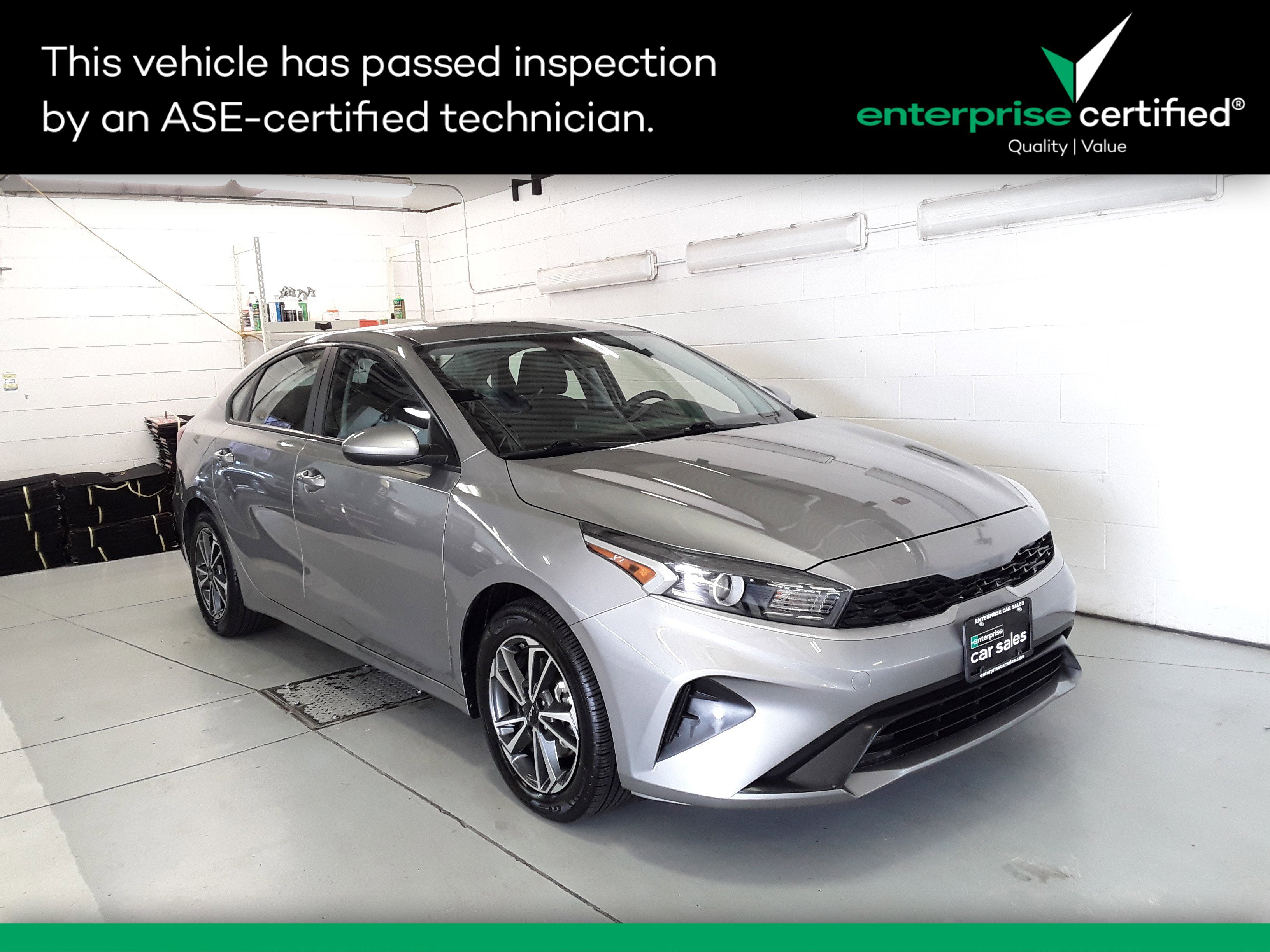 2023 Kia Forte LXS IVT