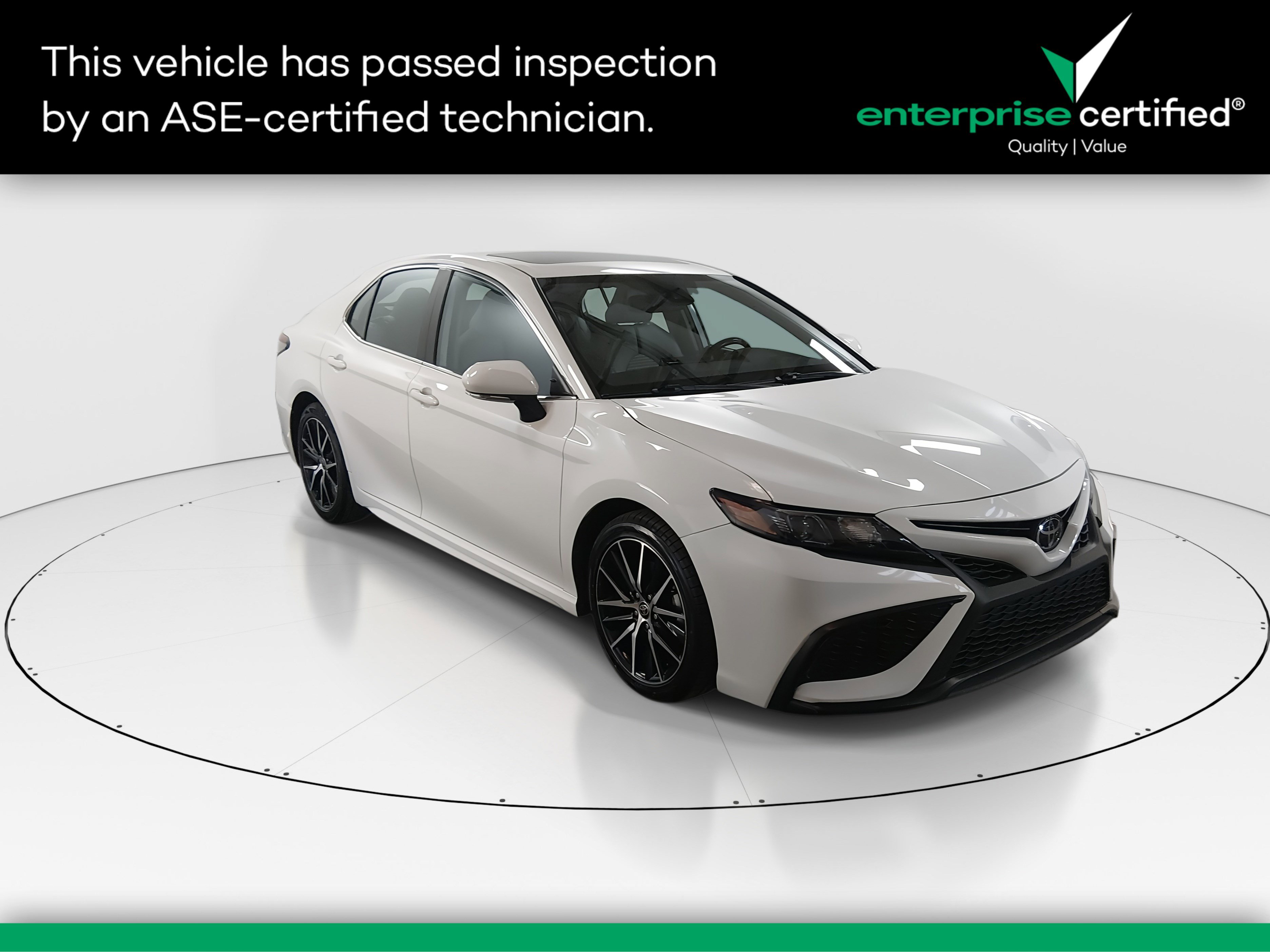 Used 2023 Toyota Camry SE Auto