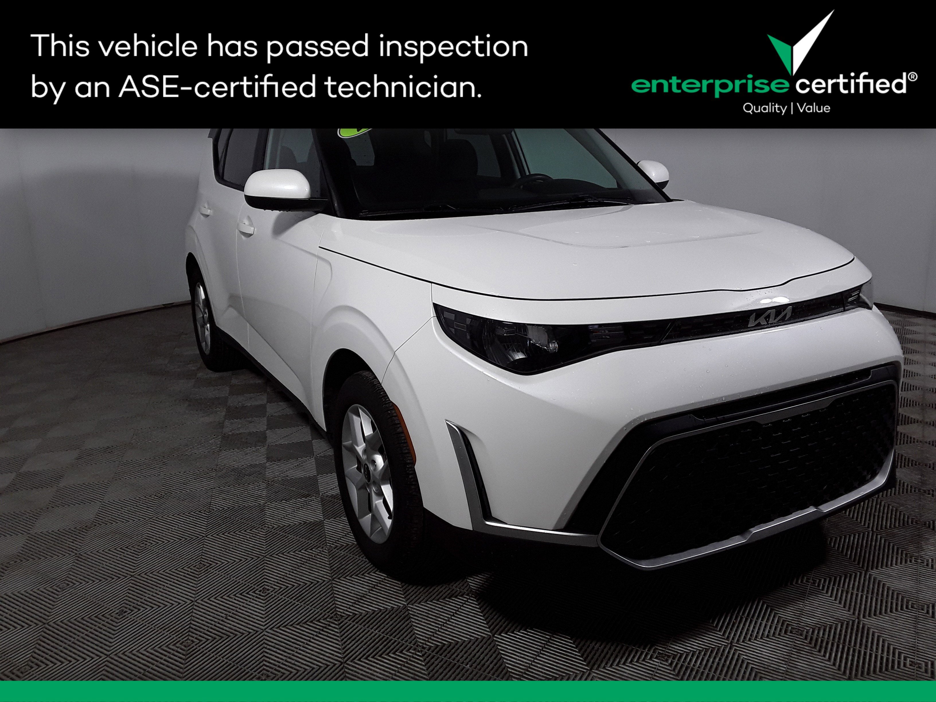 Used 2023 Kia Soul LX IVT