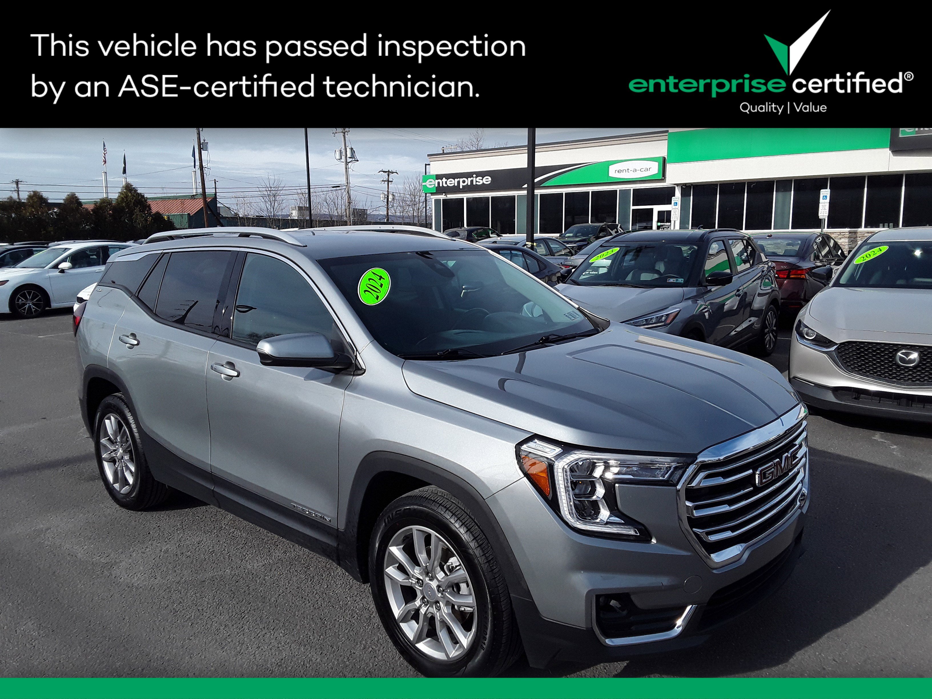 2024 GMC Terrain SLT's photo