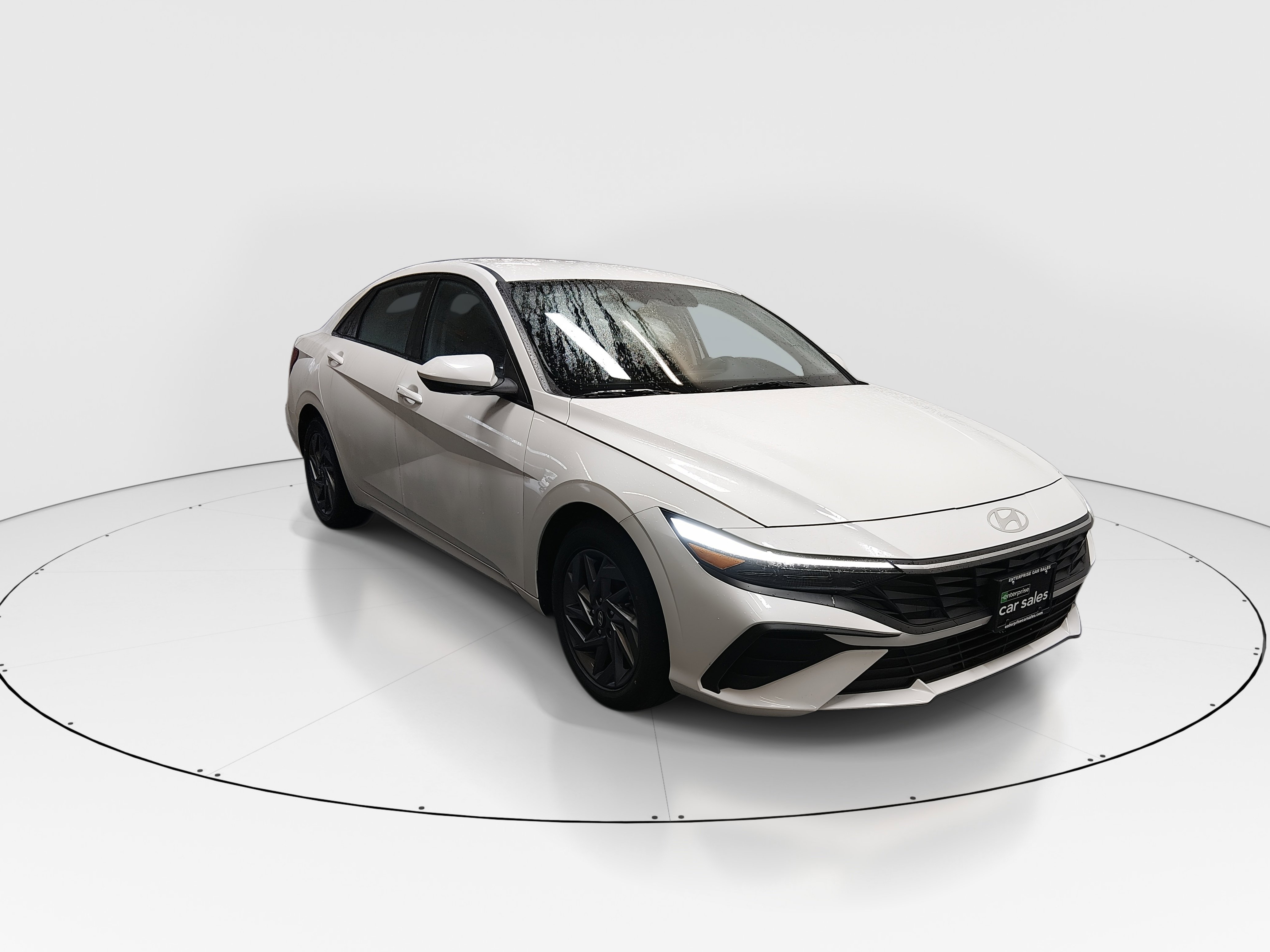 Used 2024 Hyundai Elantra SEL IVT