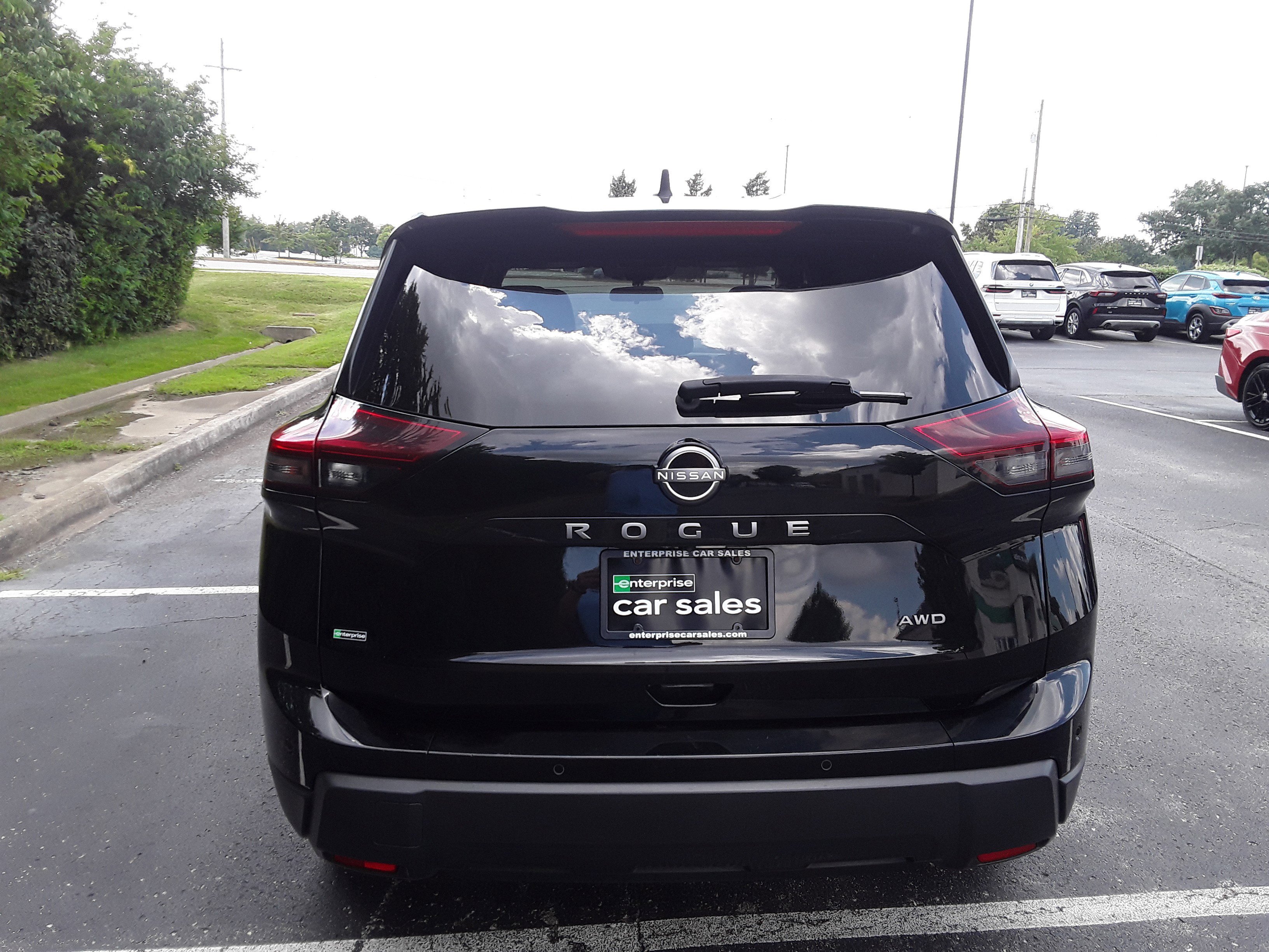 Image of Used 2024 Nissan Rogue AWD S
