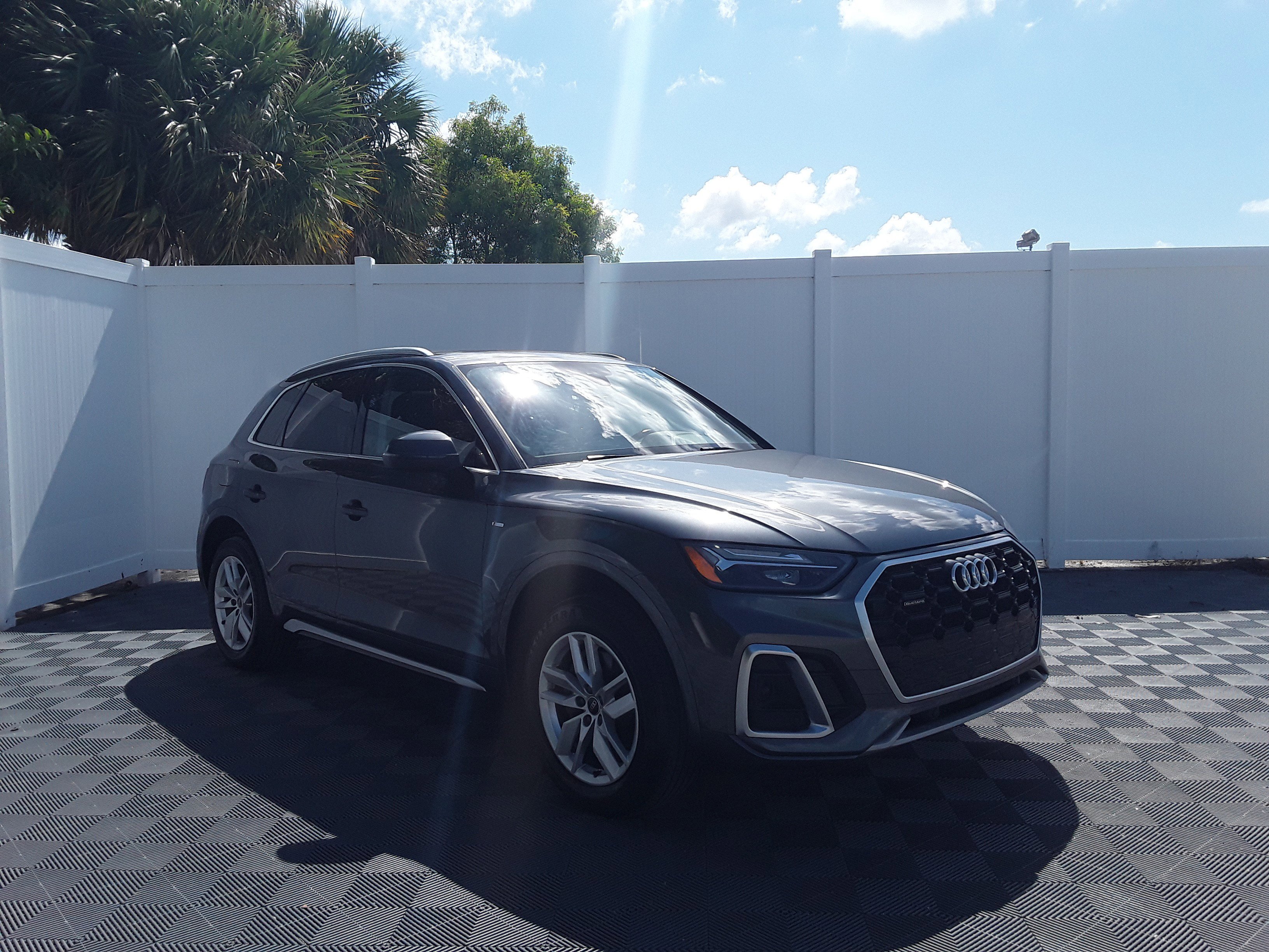 2022 Audi Q5 S line Premium 45 TFSI quattro