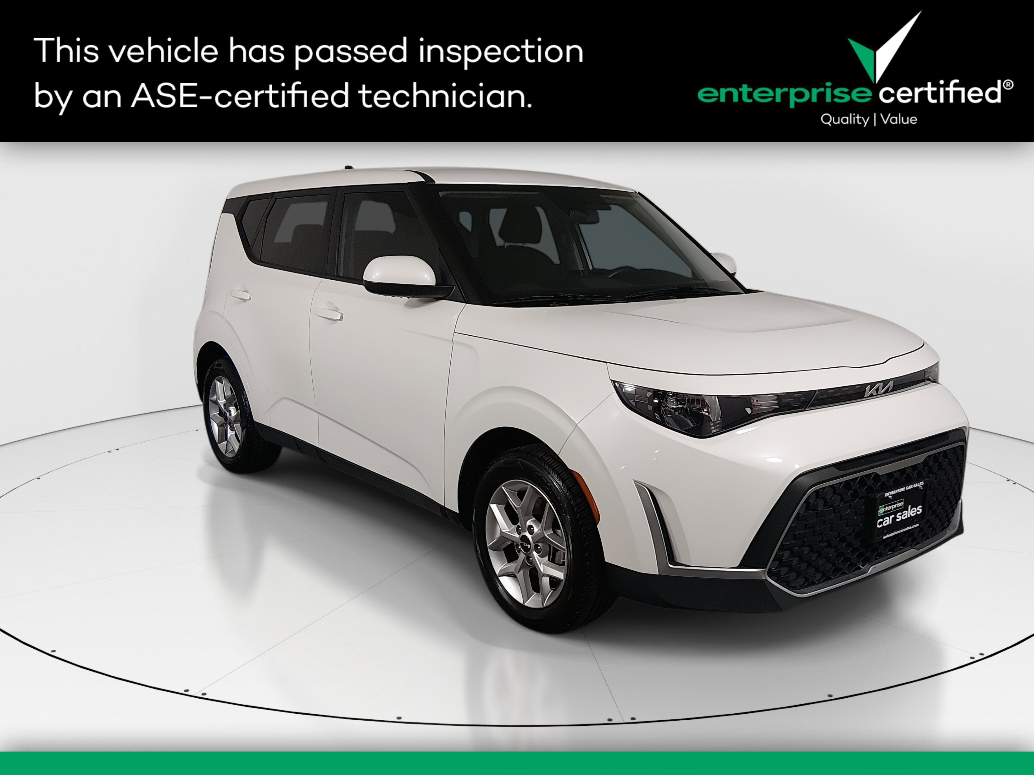 2024 Kia Soul LX's photo