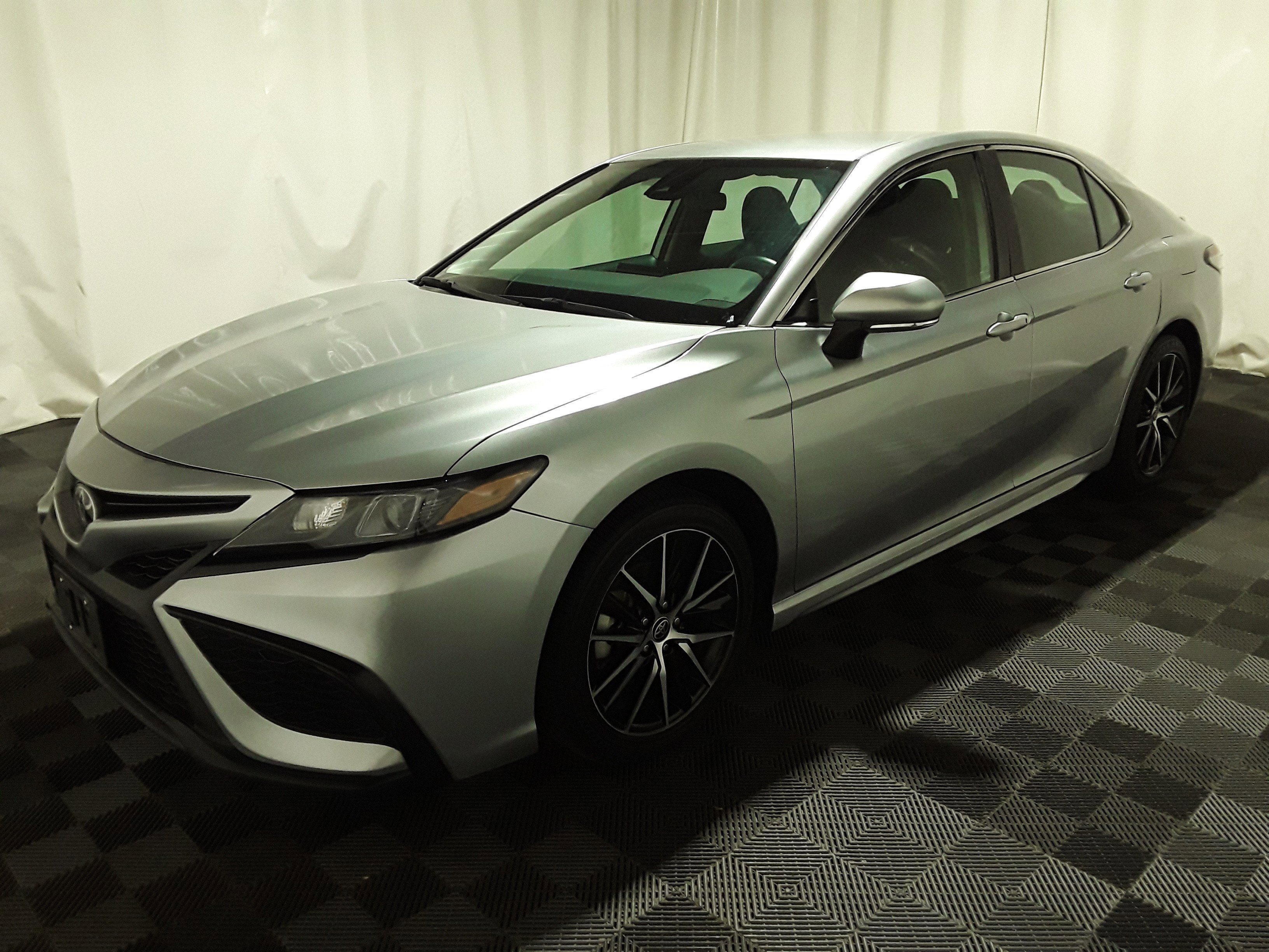 Image 6 of Used 2023 Toyota Camry