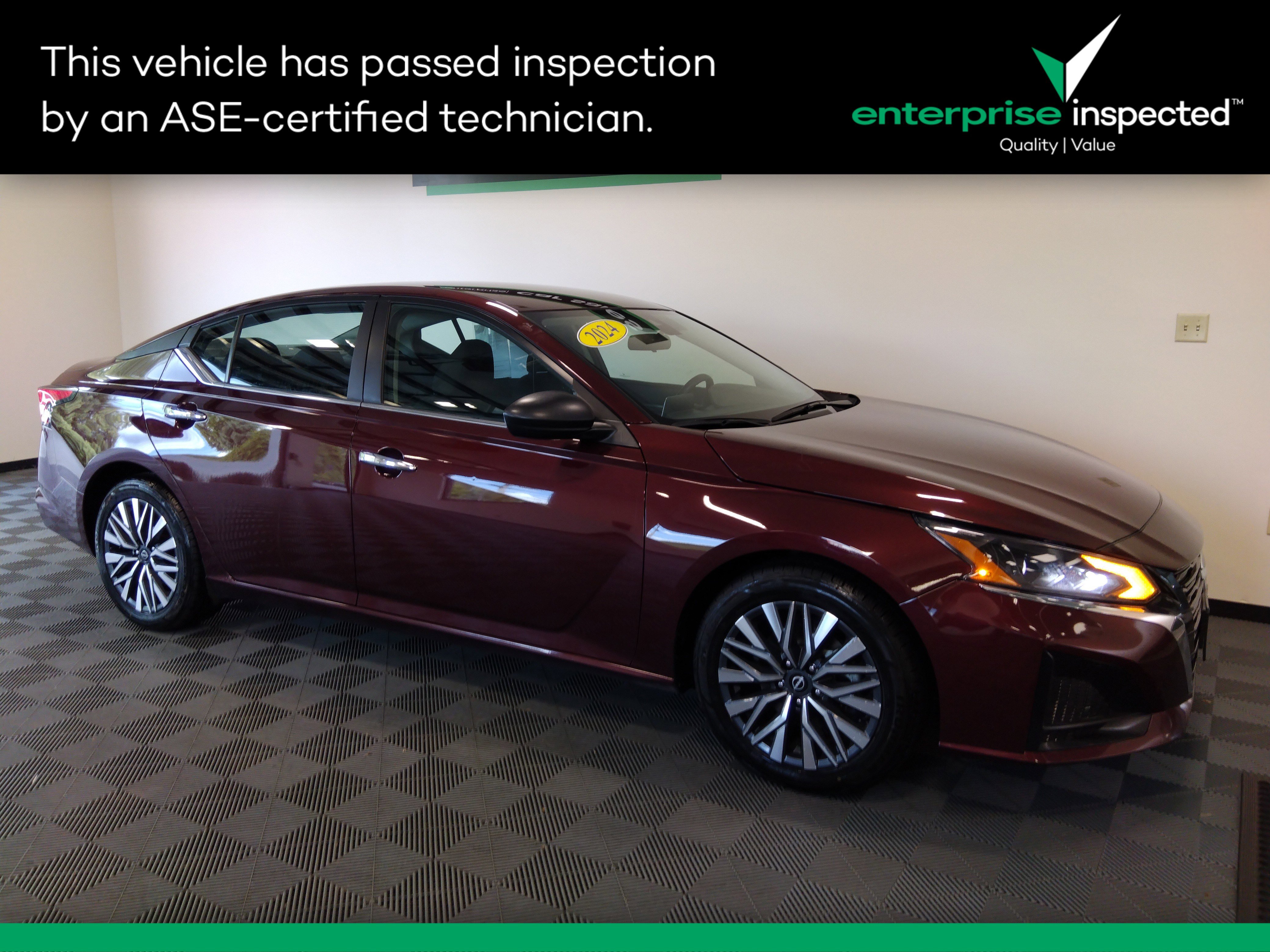 Used 2024 Nissan Altima 2.5 SV Sedan