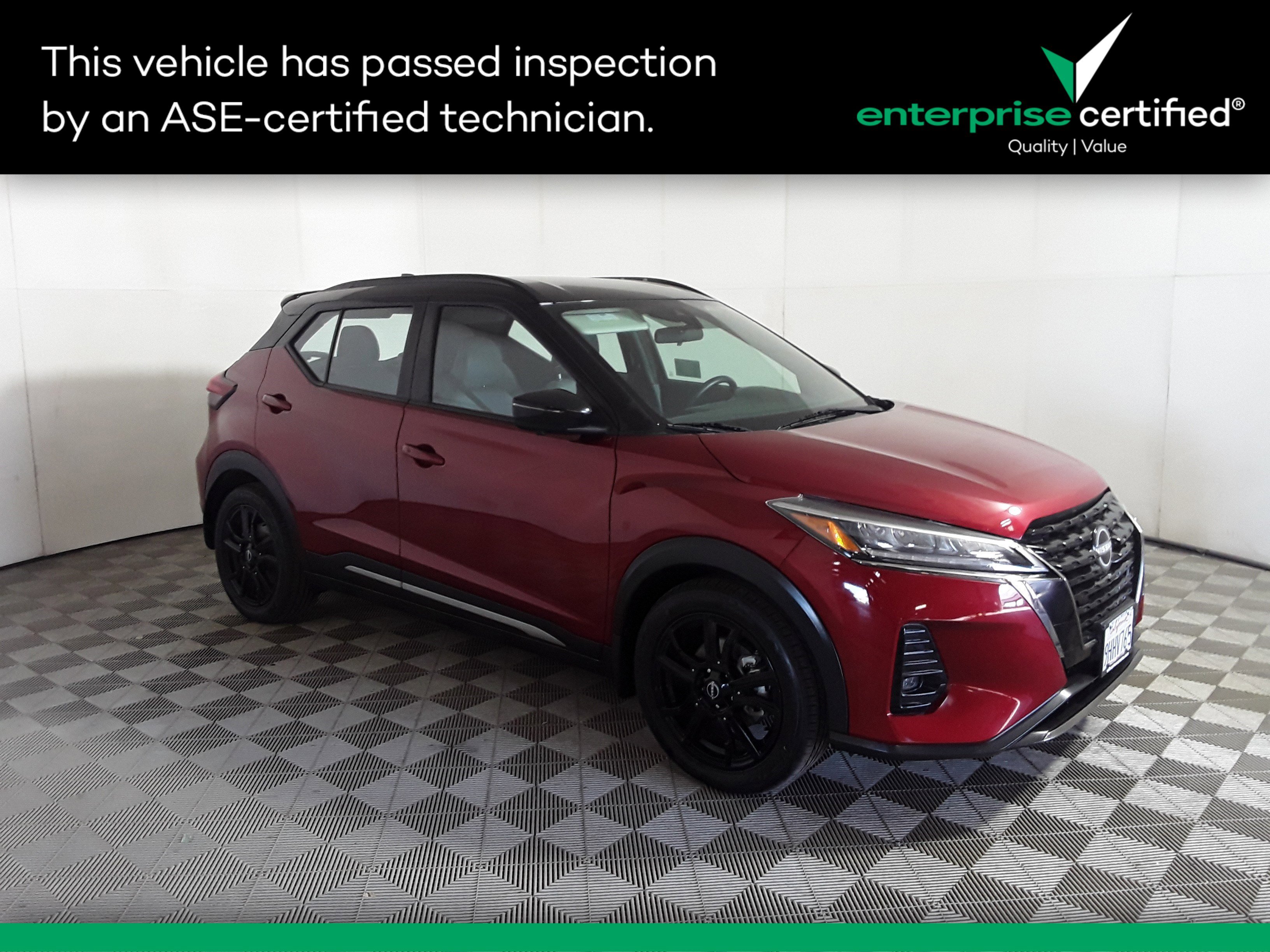 2023 Nissan Kicks SR