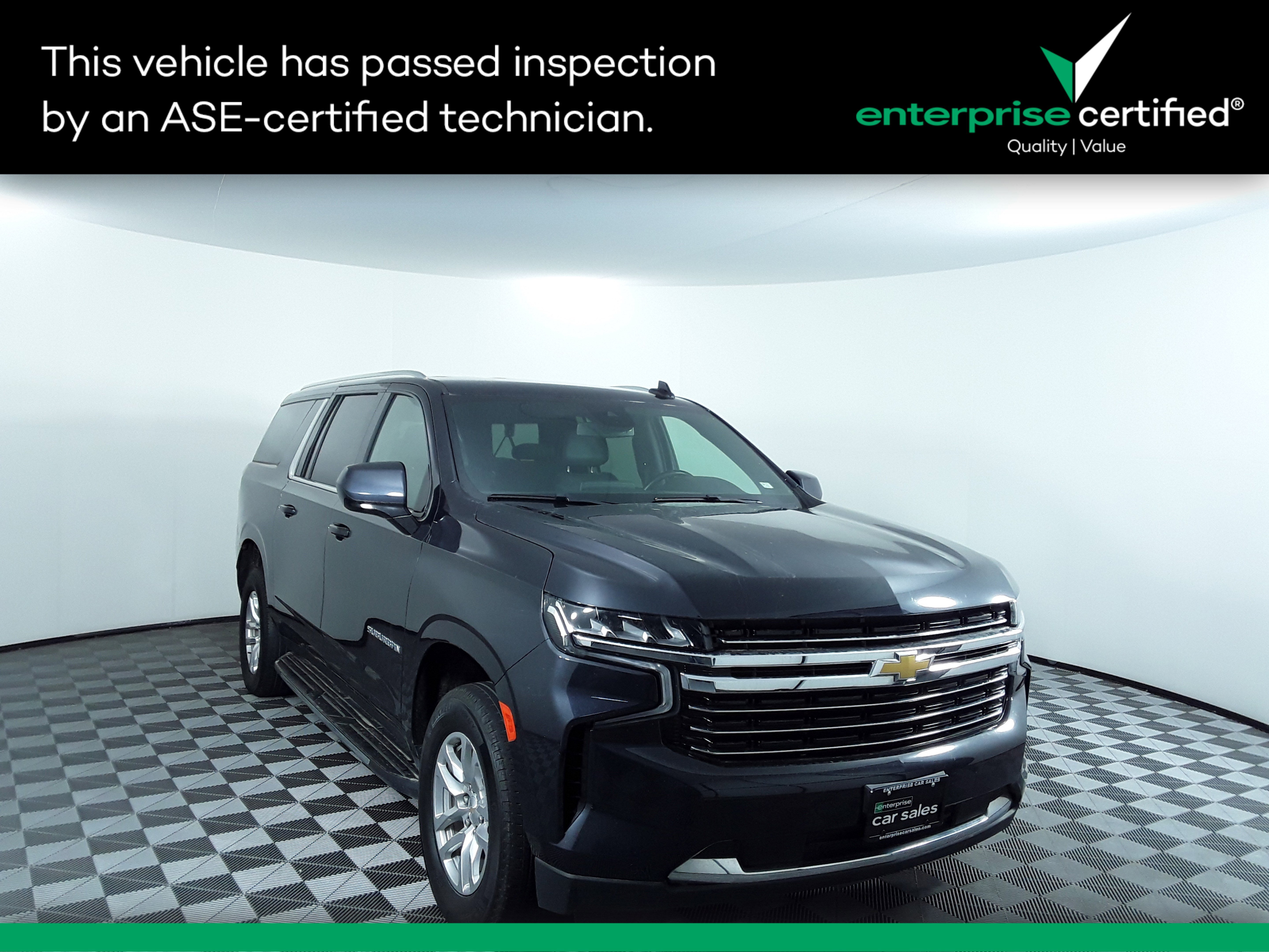 2023 Chevrolet Suburban 4WD 4dr LT