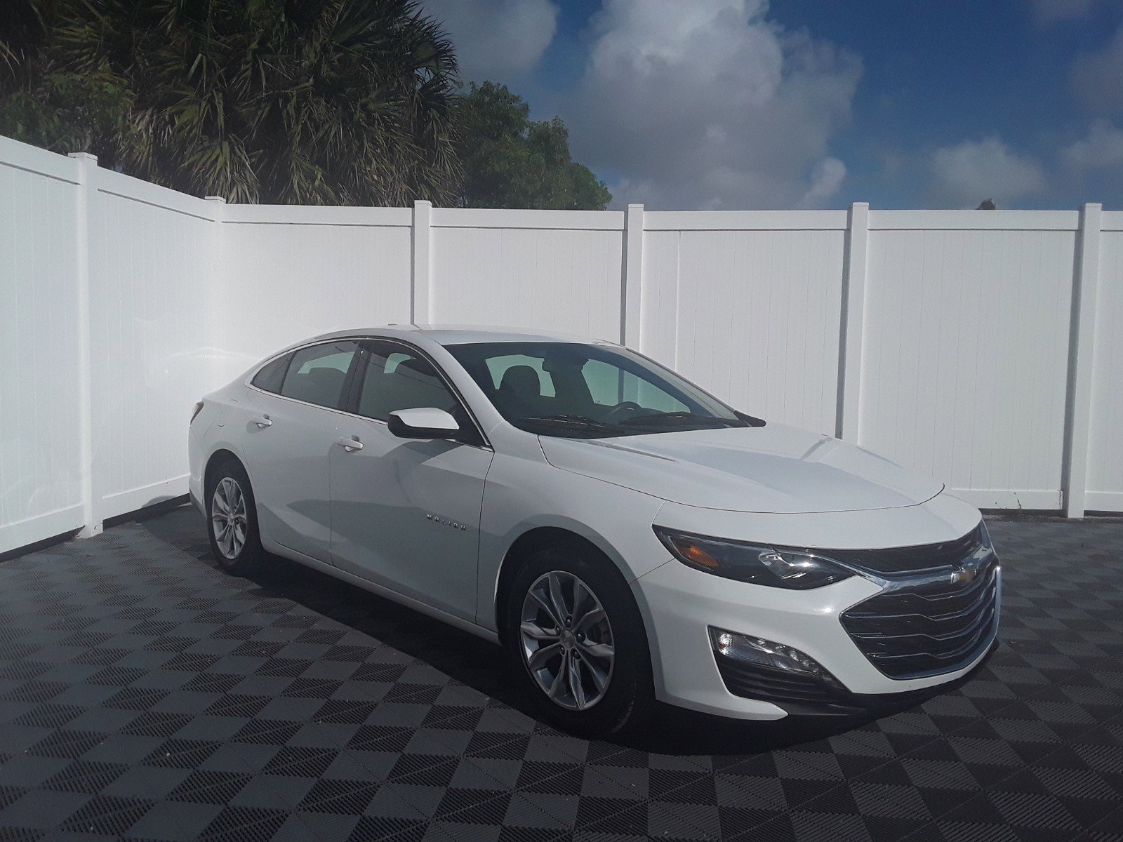 2022 Chevrolet Malibu 4dr Sdn LT