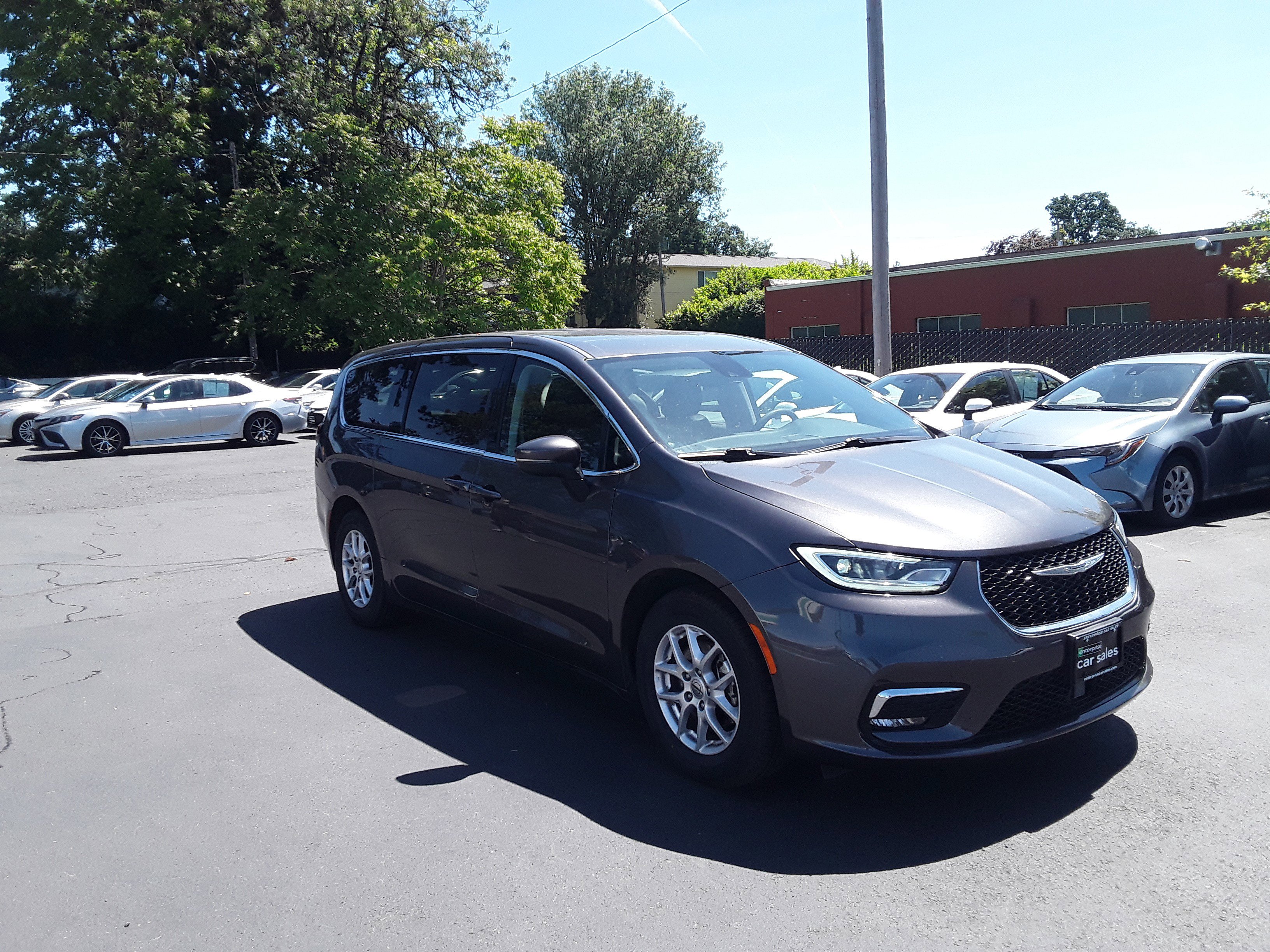 2023 Chrysler Pacifica Touring L FWD