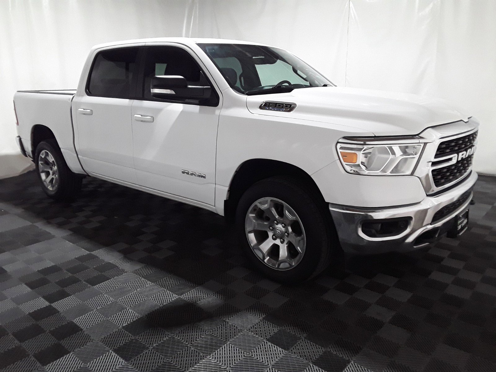 2022 Ram 1500 Big Horn 4x4 Crew Cab 5'7