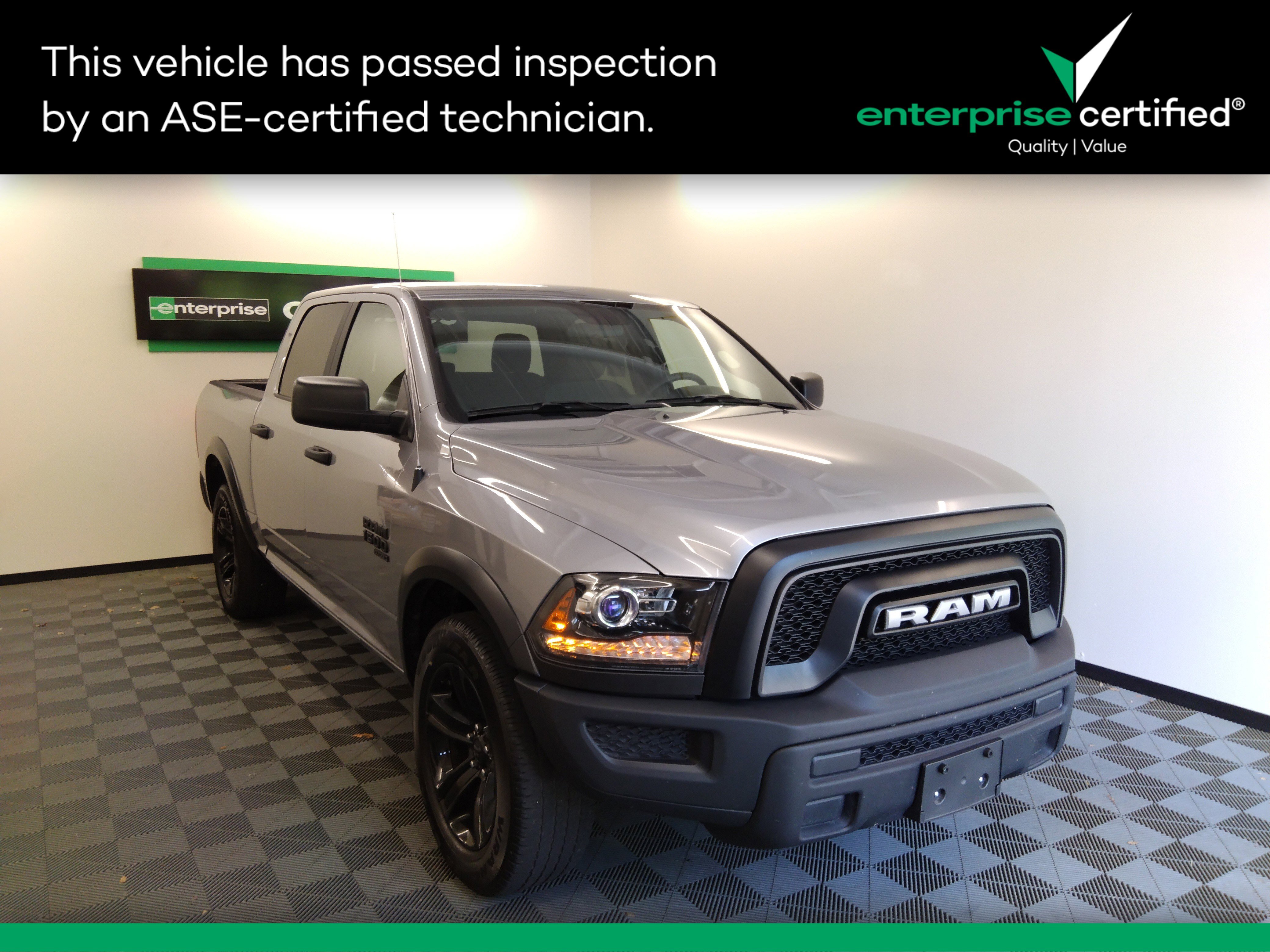 2024 Ram 1500 Classic Warlock 4x2 Crew Cab 5'7