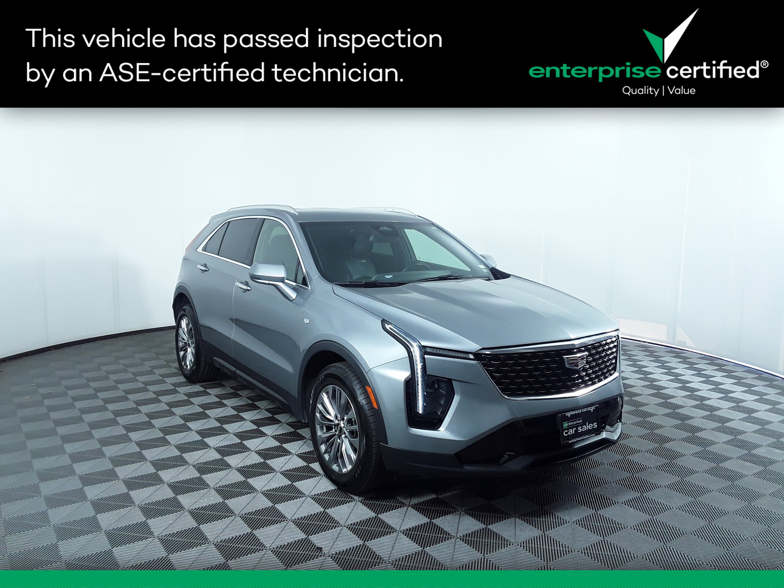 Used 2024 Cadillac XT4 FWD 4dr Premium Luxury