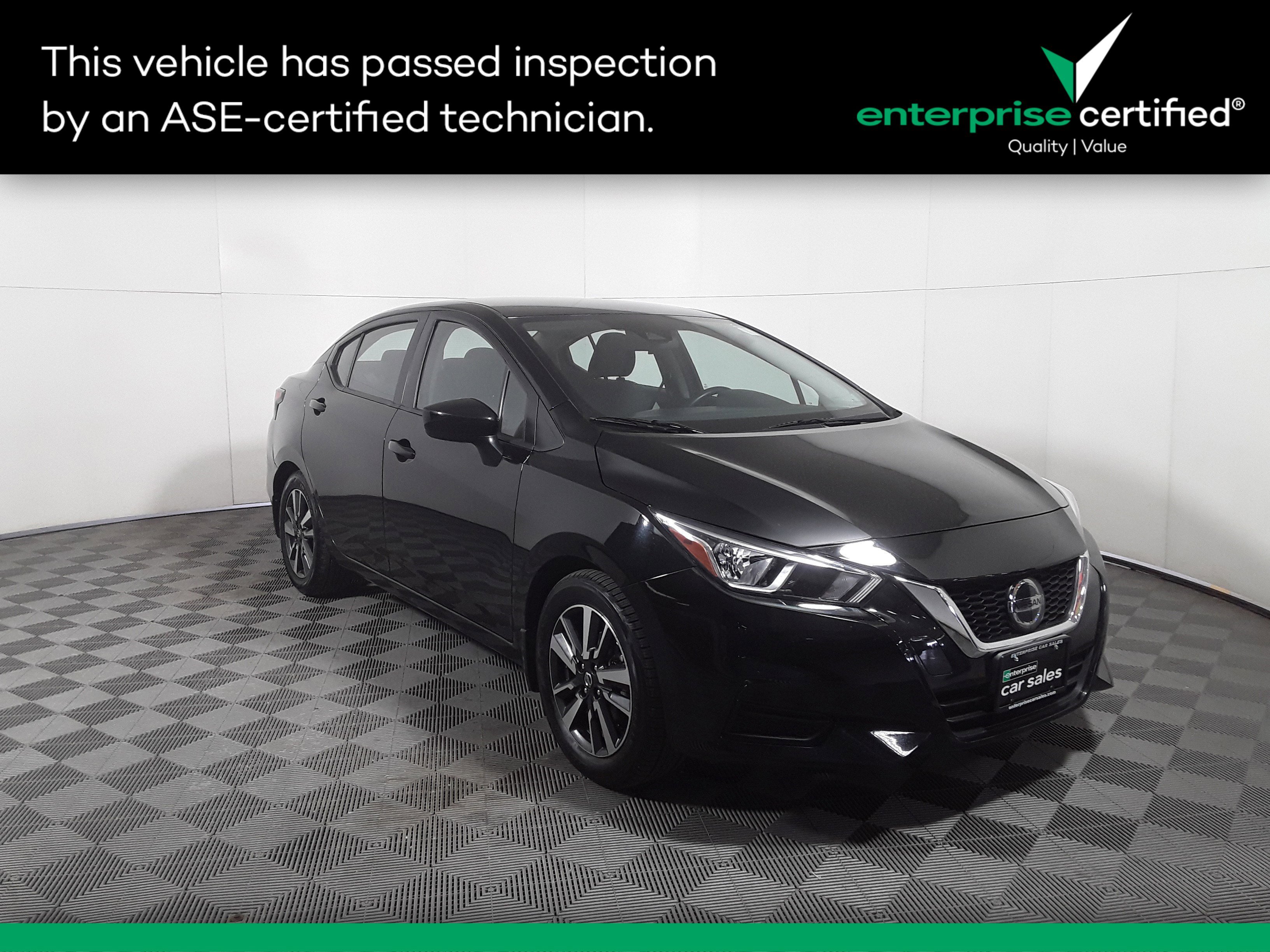 2022 Nissan Versa SV CVT