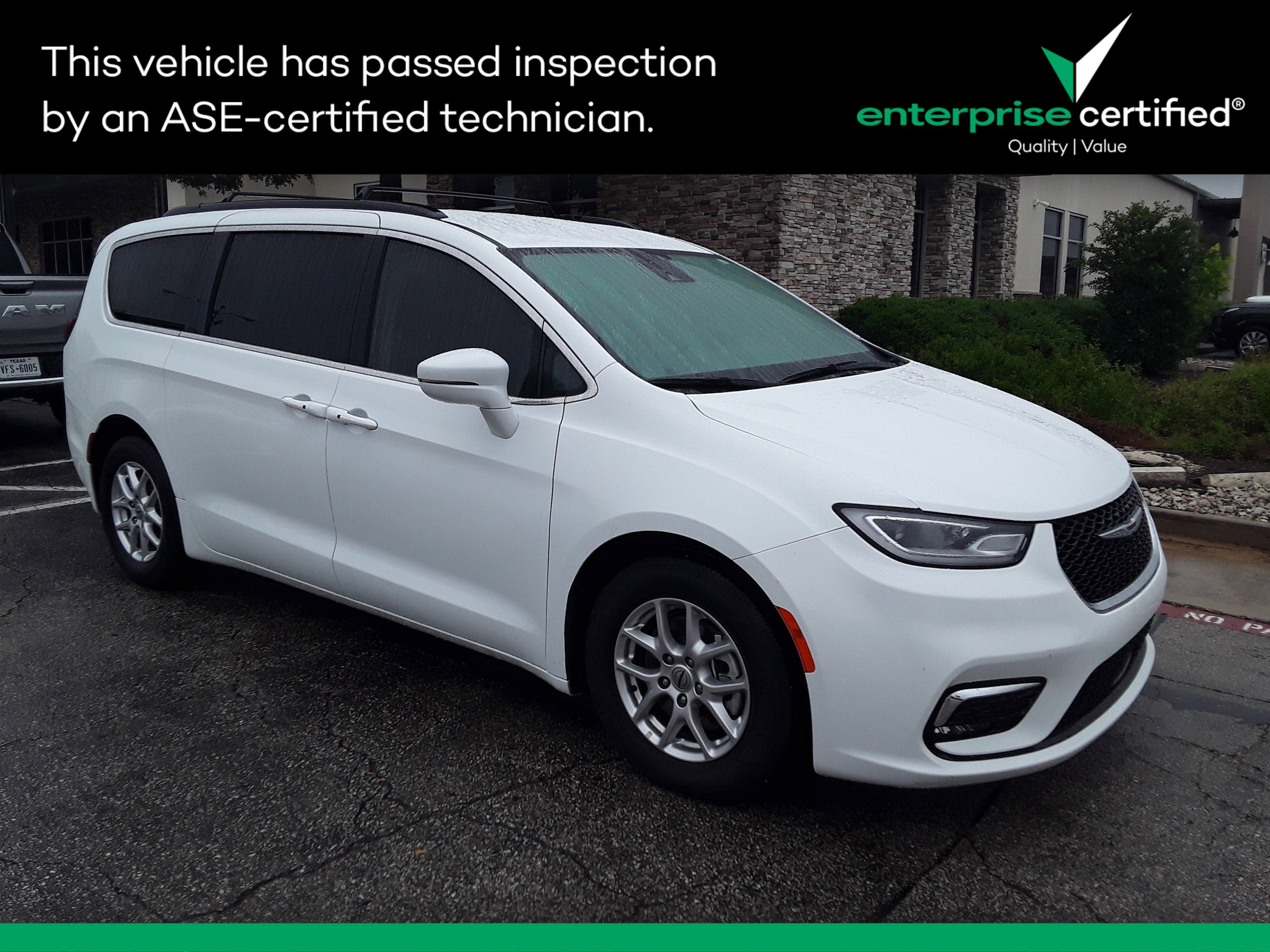2022 Chrysler Pacifica Touring L FWD