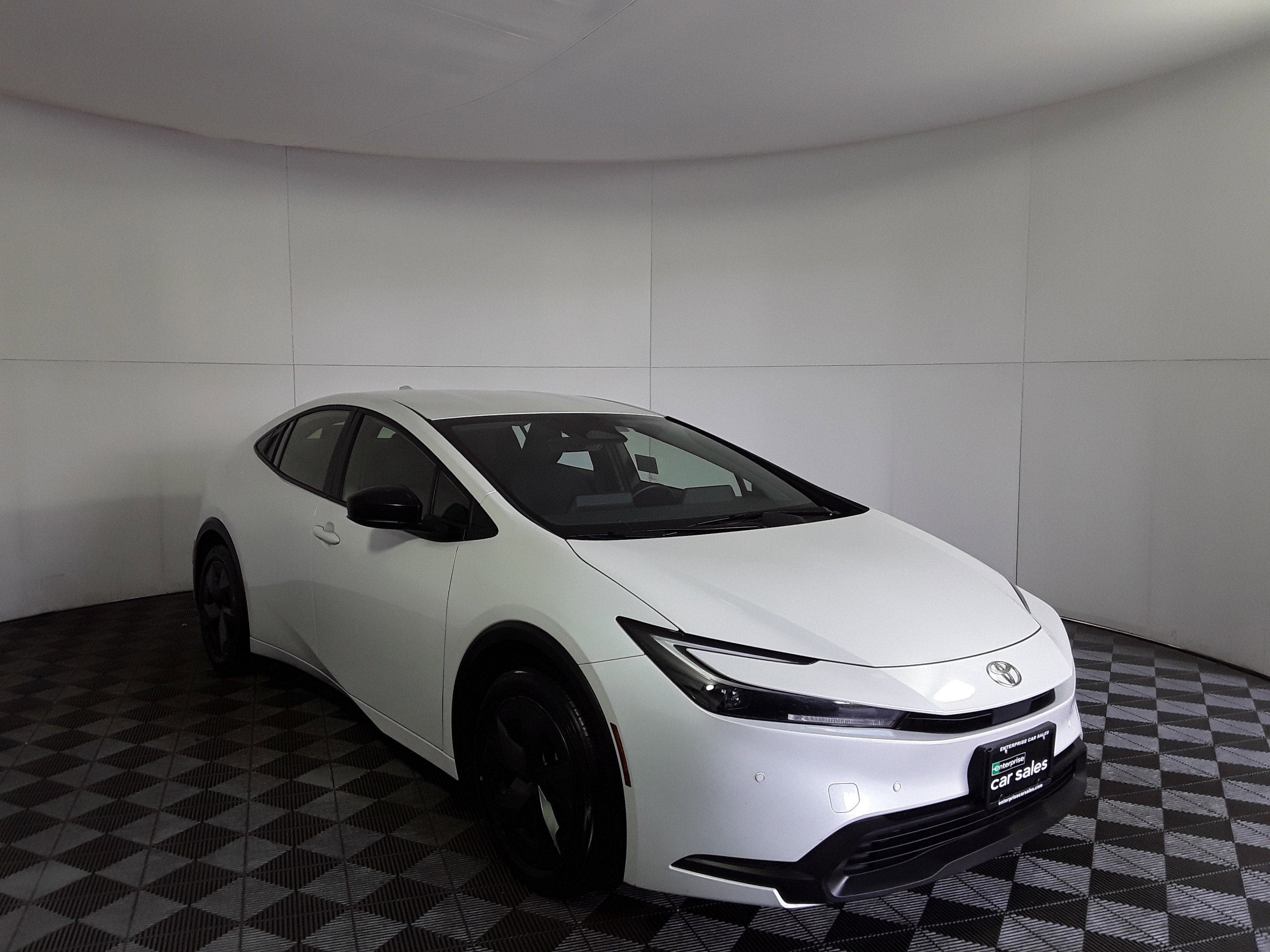 2024 Toyota Prius LE