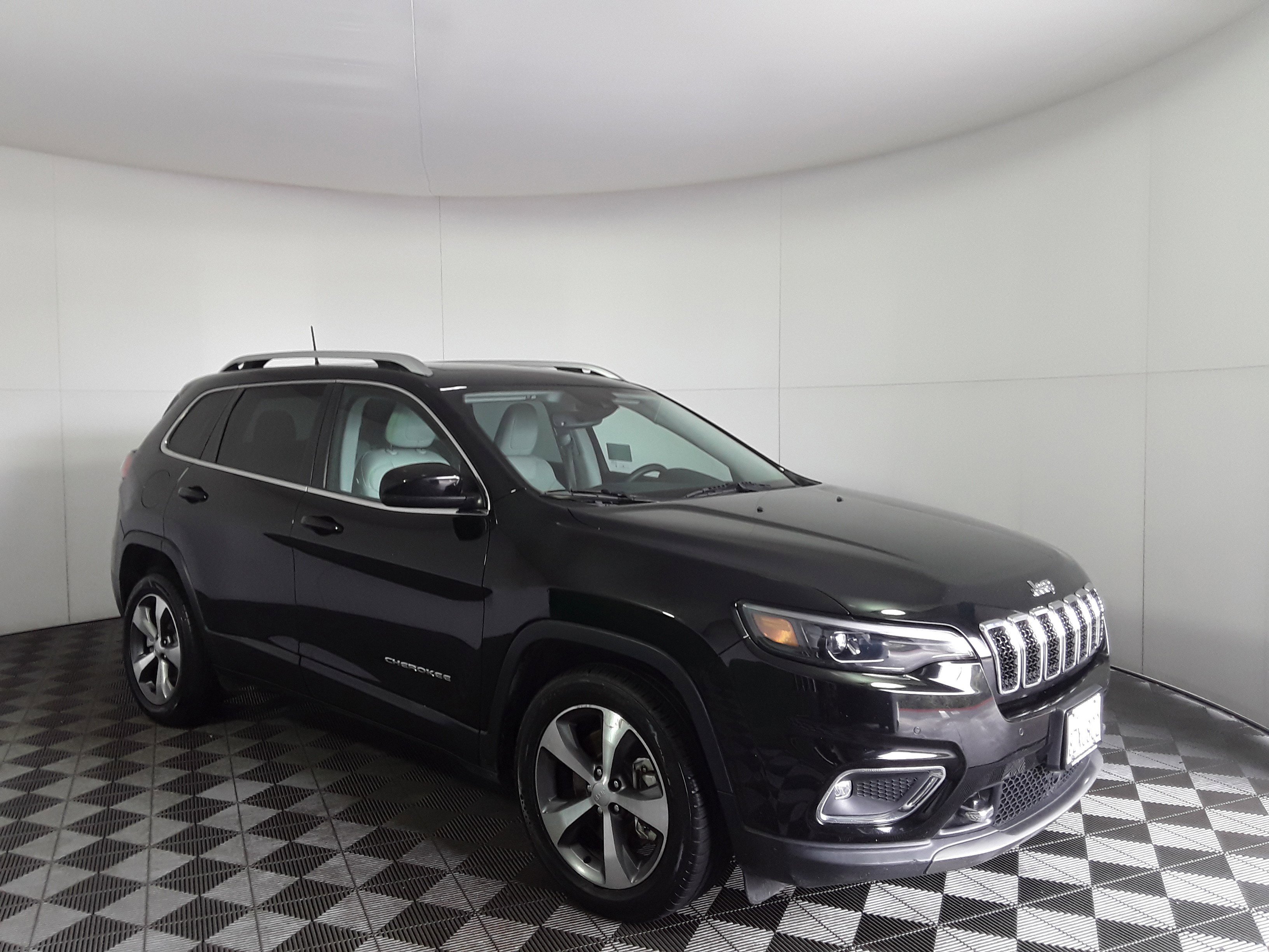 2021 Jeep Cherokee Limited FWD