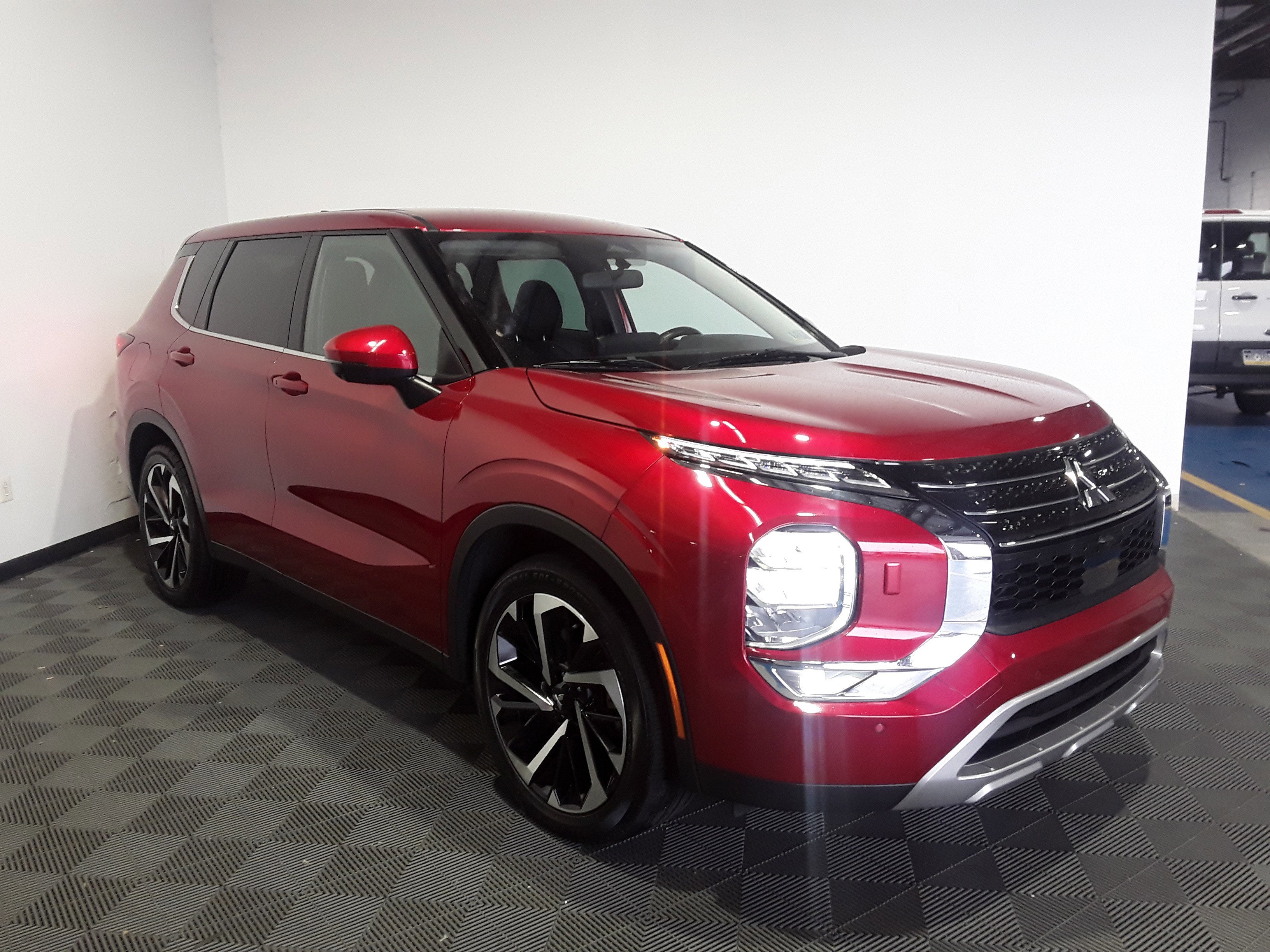 2023 Mitsubishi Outlander SE S-AWC