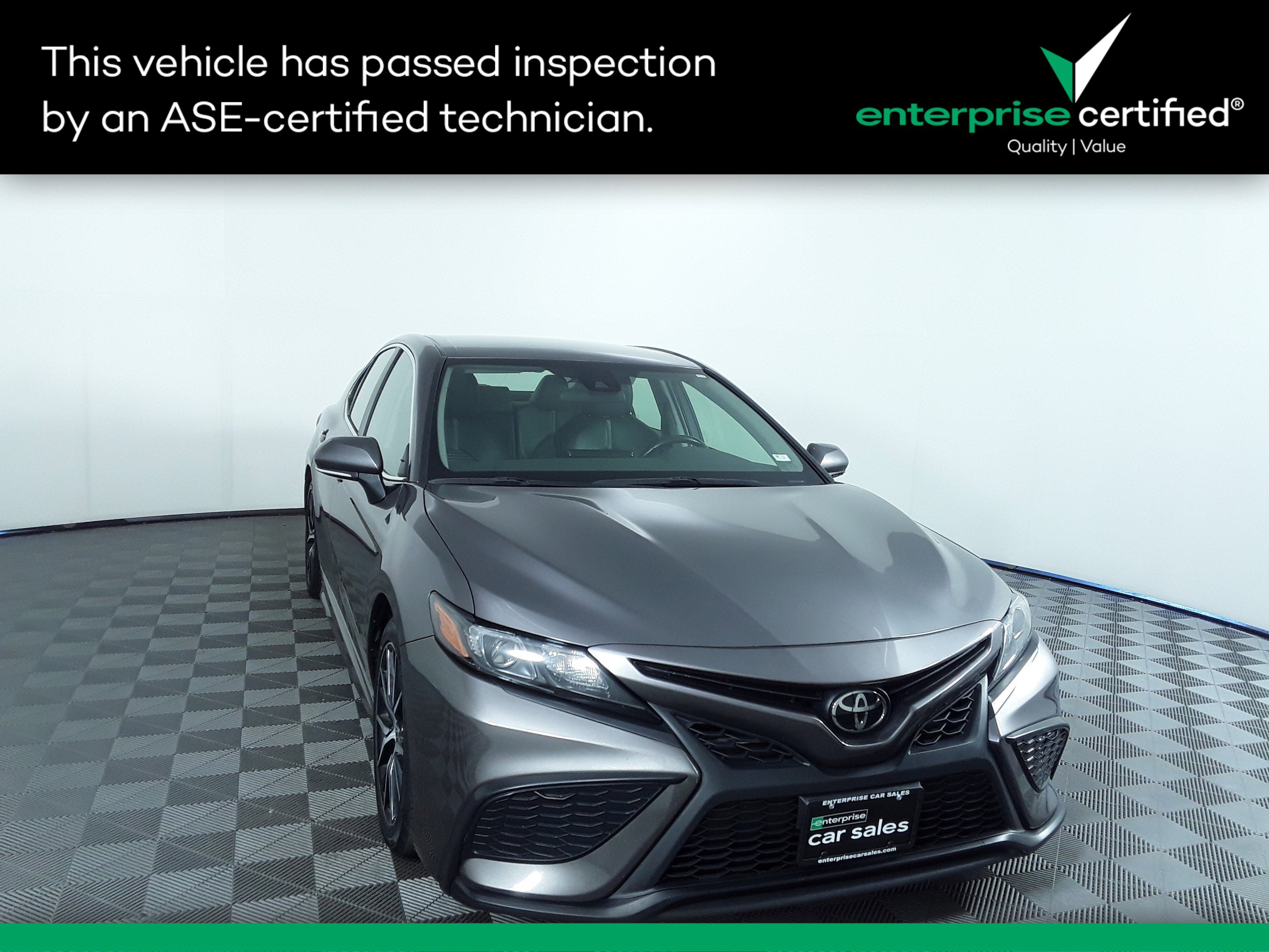 2023 Toyota Camry SE Auto