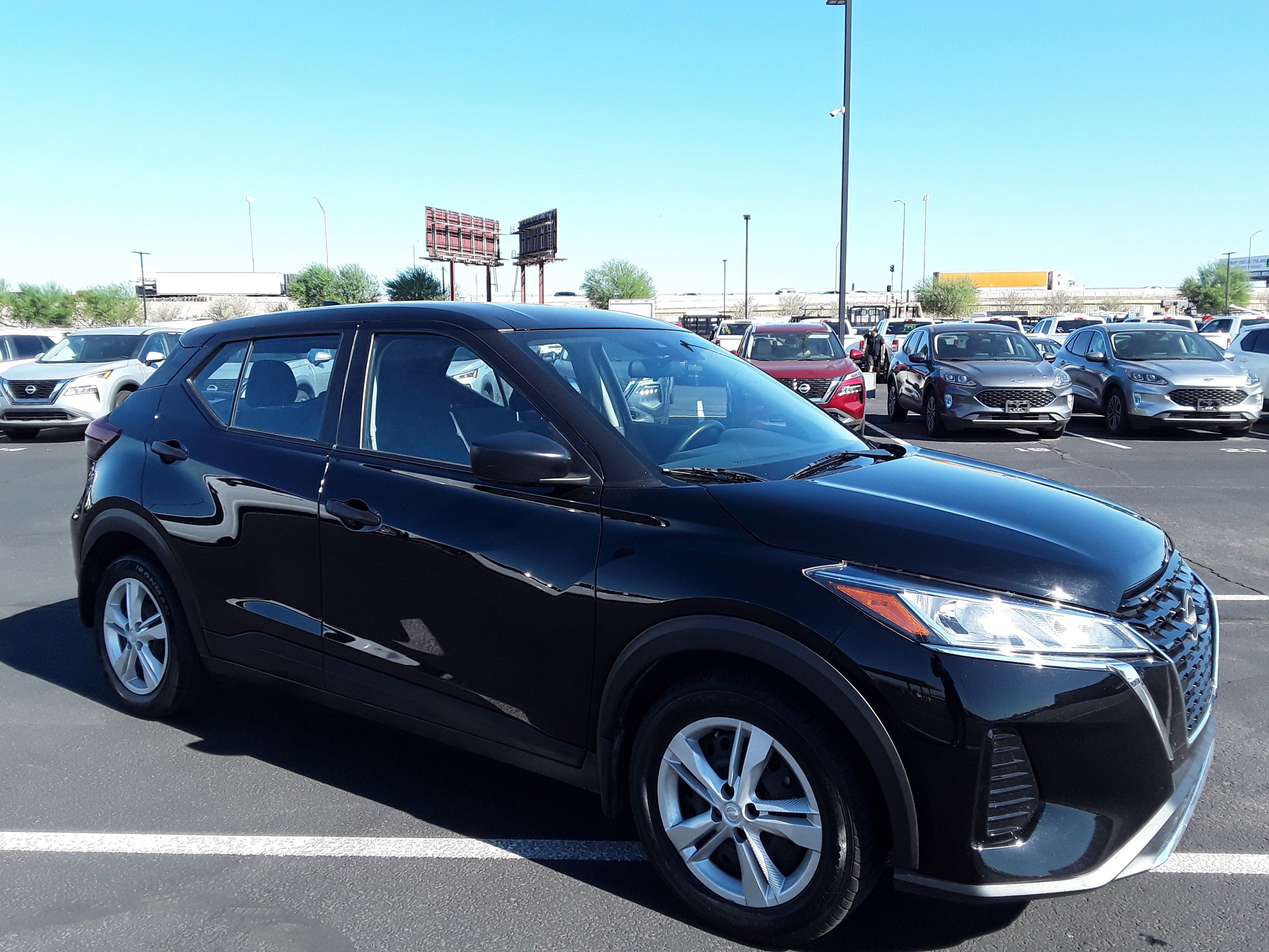 Used 2023 Nissan Kicks S FWD