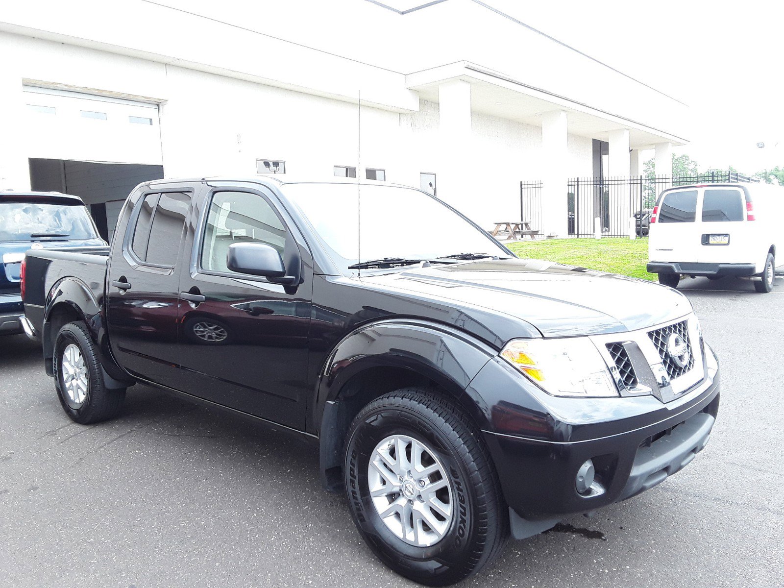 Used 2019 Nissan Frontier SV Crew Cab 4x4 Auto