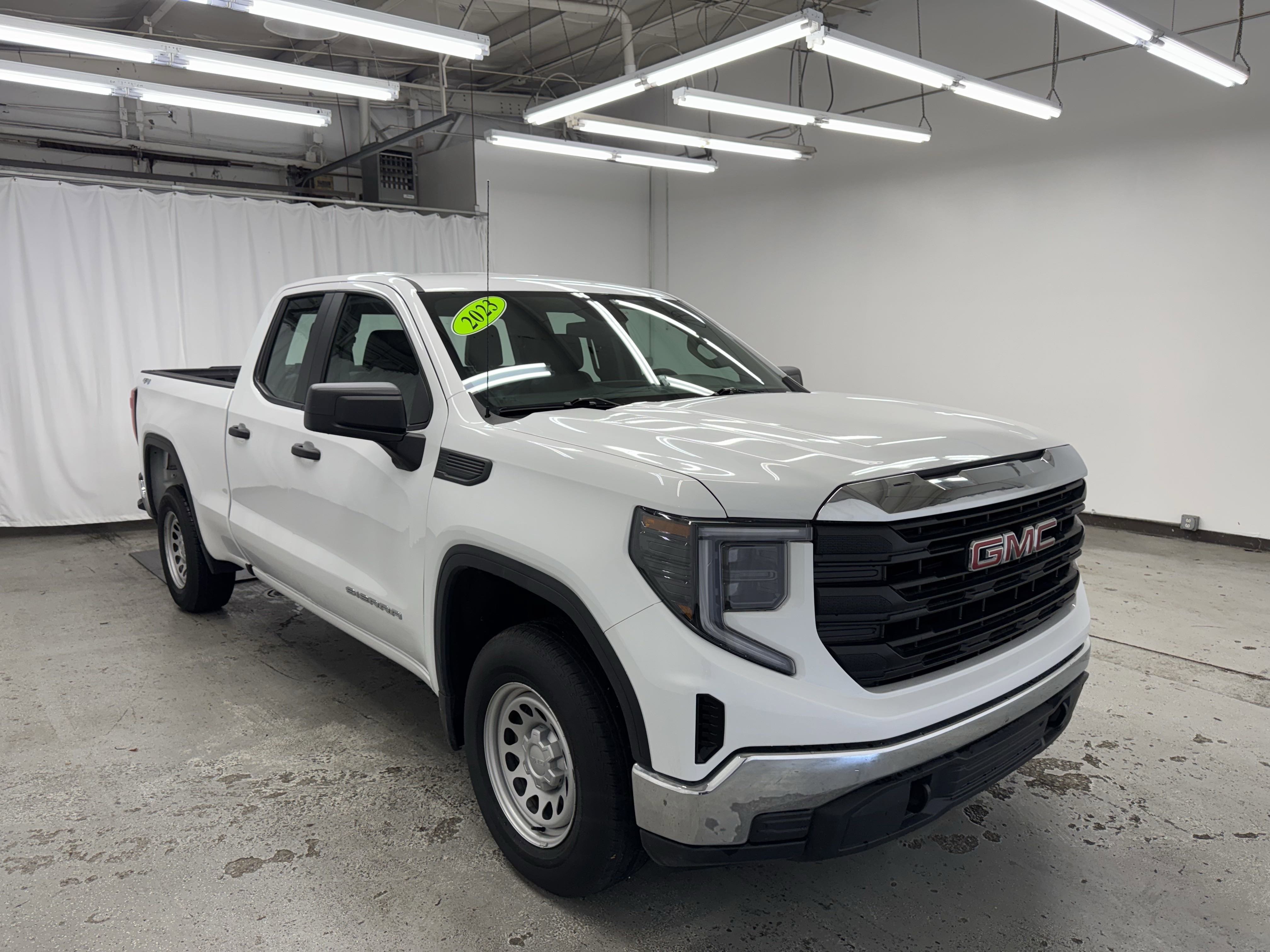 2023 GMC Sierra 1500 4WD Double Cab 147