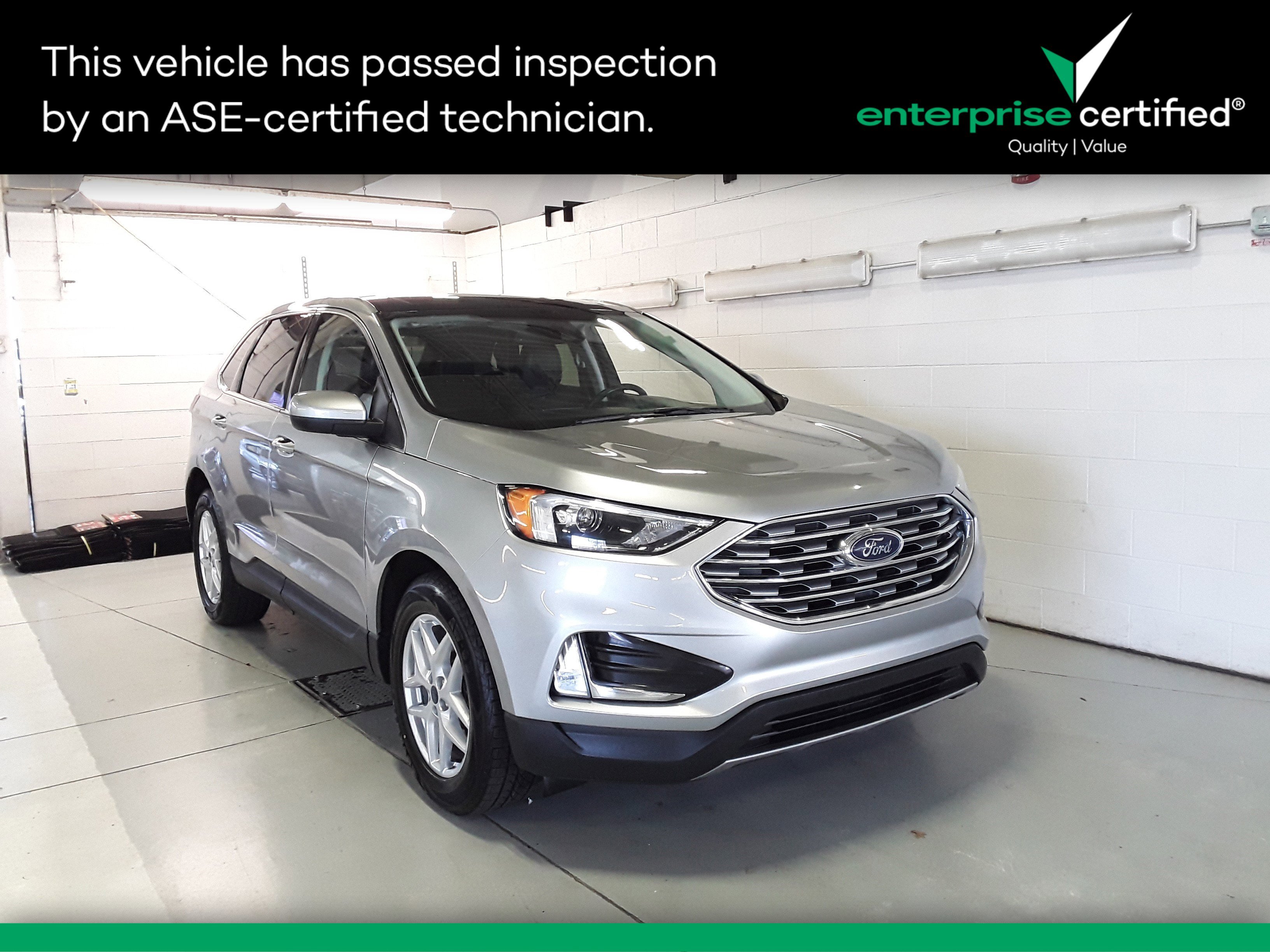 2022 Ford Edge SEL's photo
