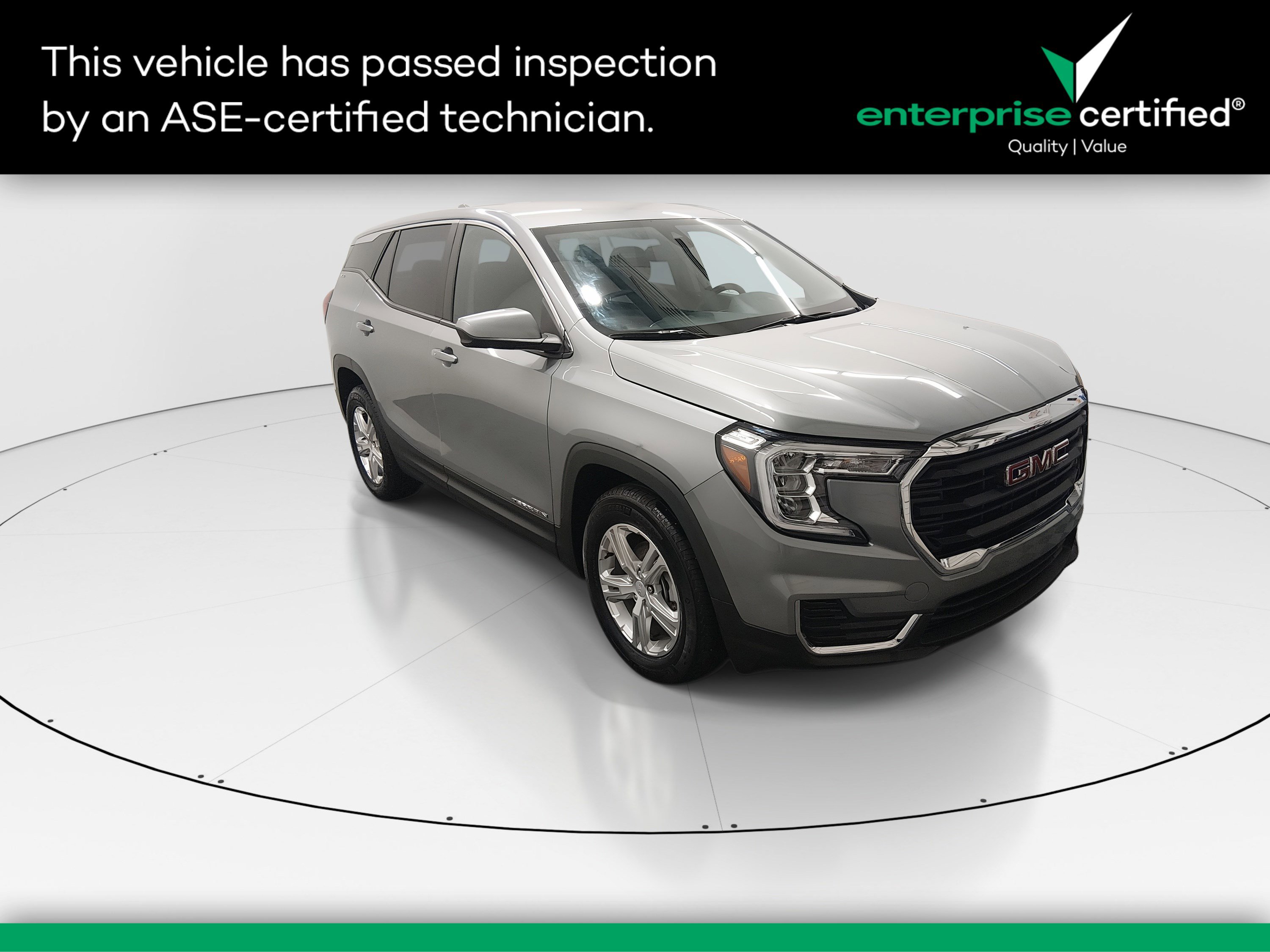 2024 GMC Terrain SLE's photo