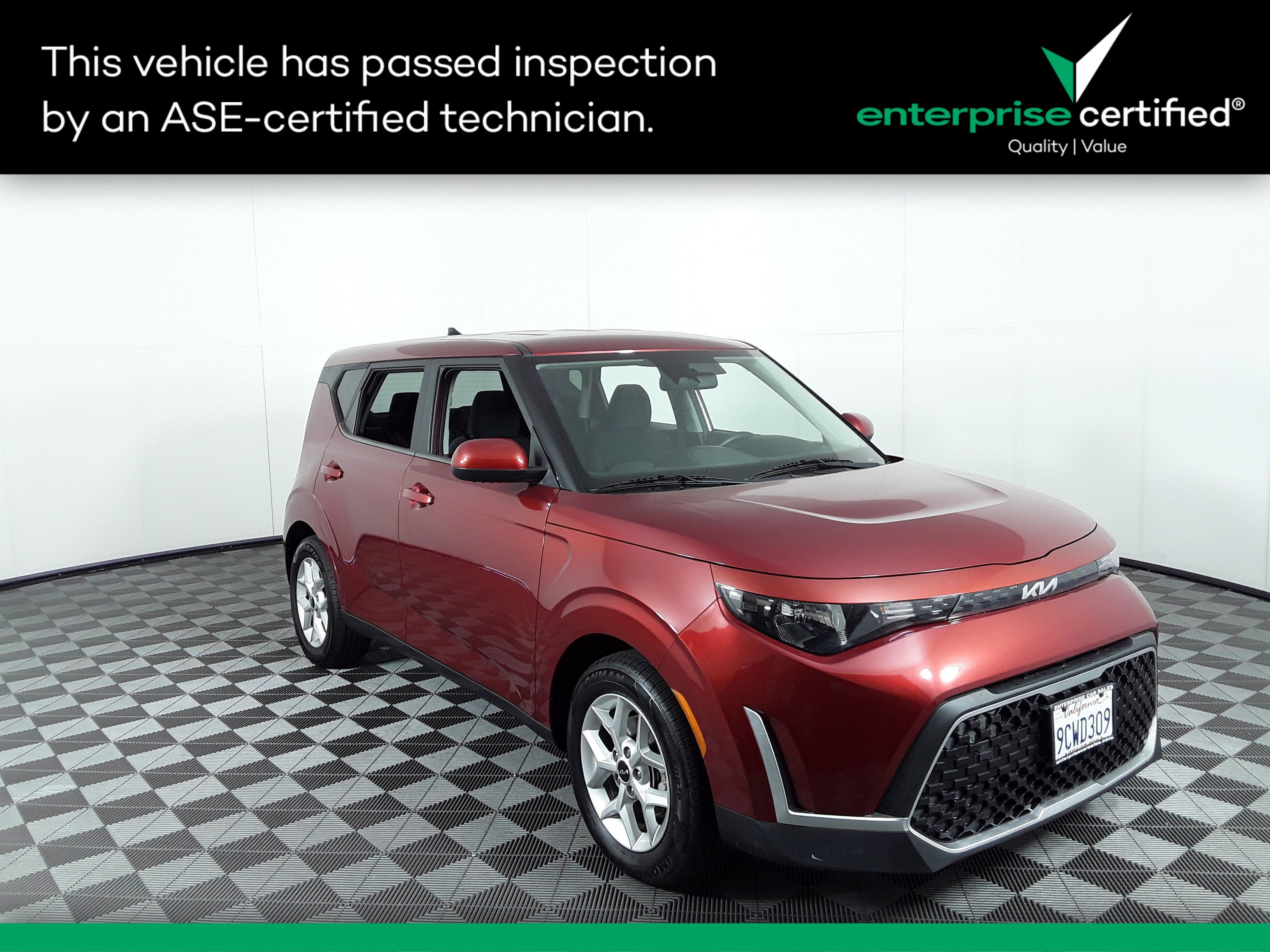 Used 2023 Kia Soul LX IVT