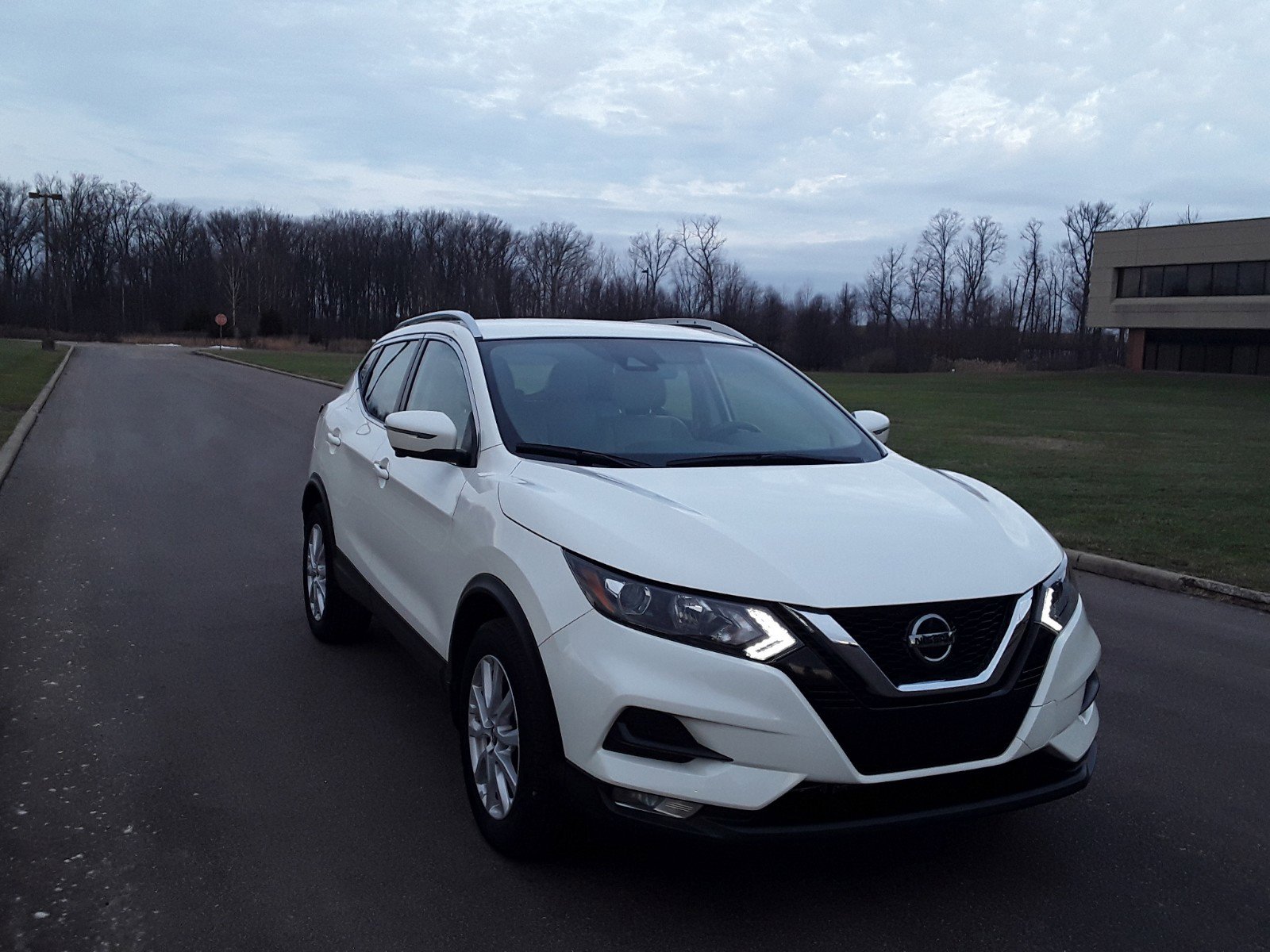 2022 Nissan Rogue Sport AWD SV