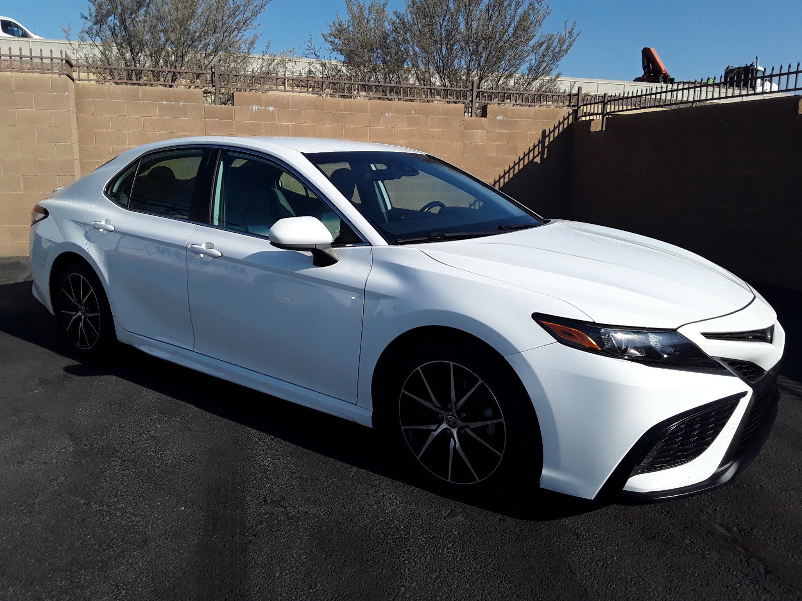 2021 Toyota Camry SE Auto