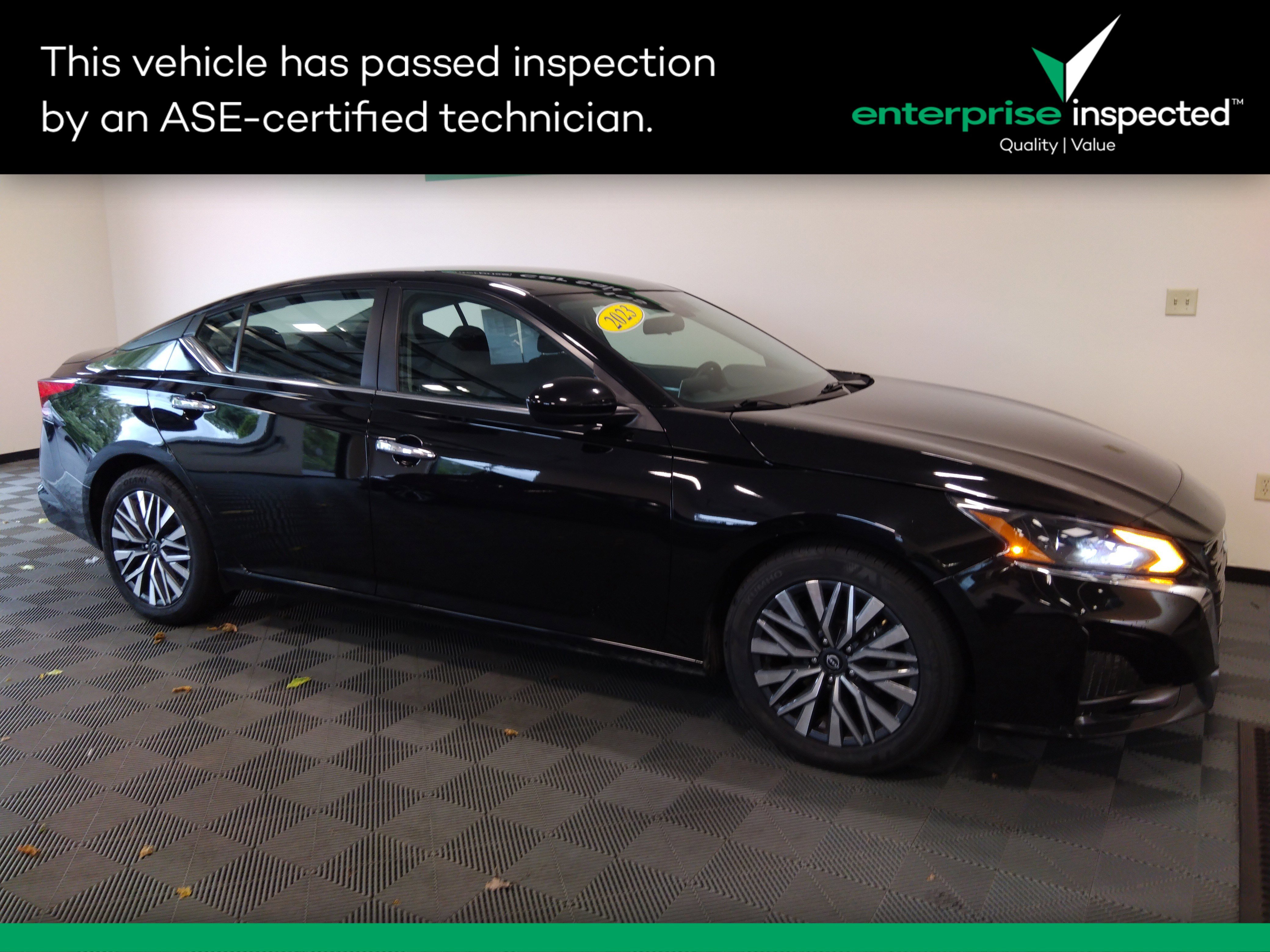 Used 2023 Nissan Altima 2.5 SV Sedan