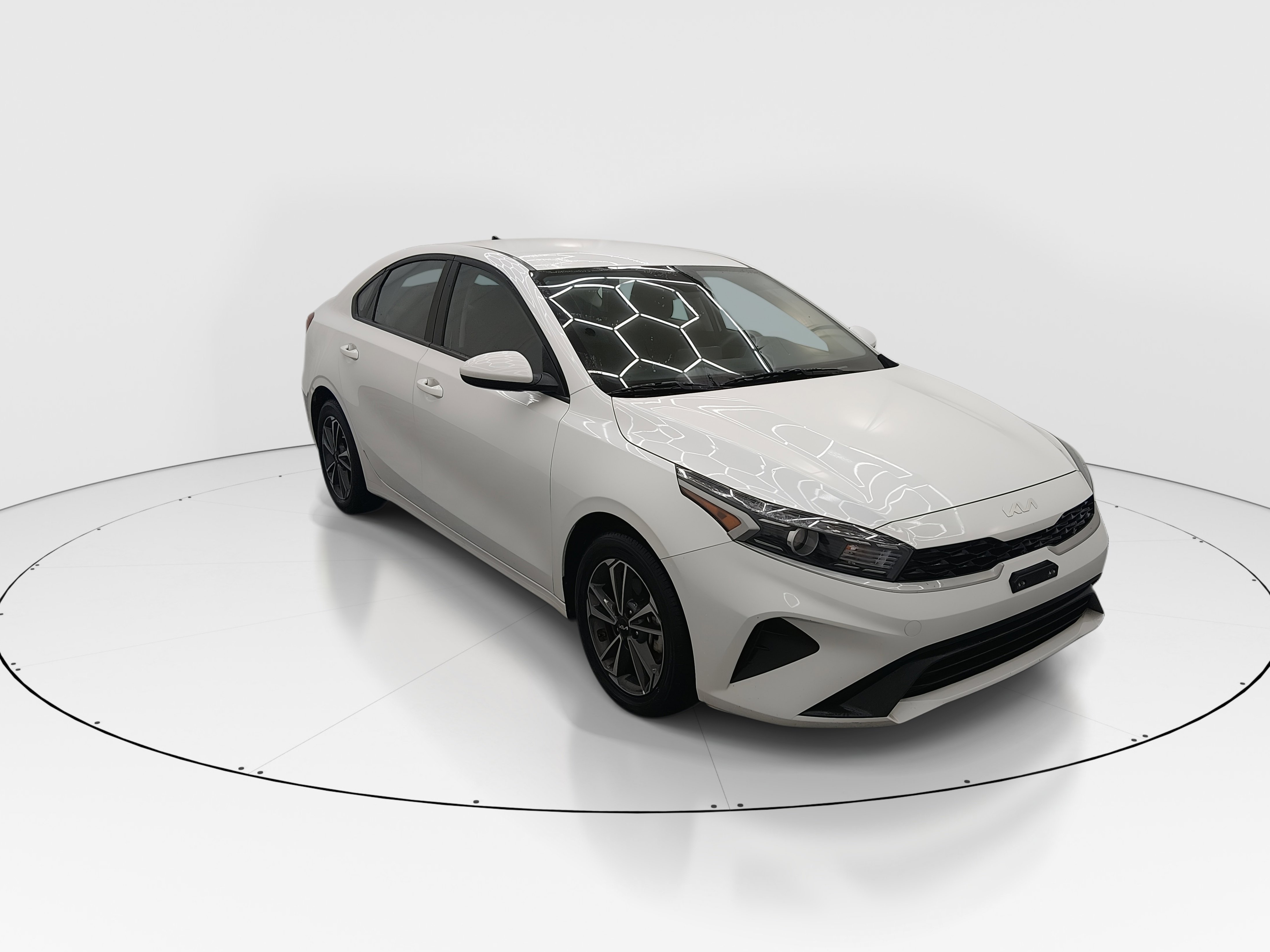 2024 Kia Forte LXS's photo