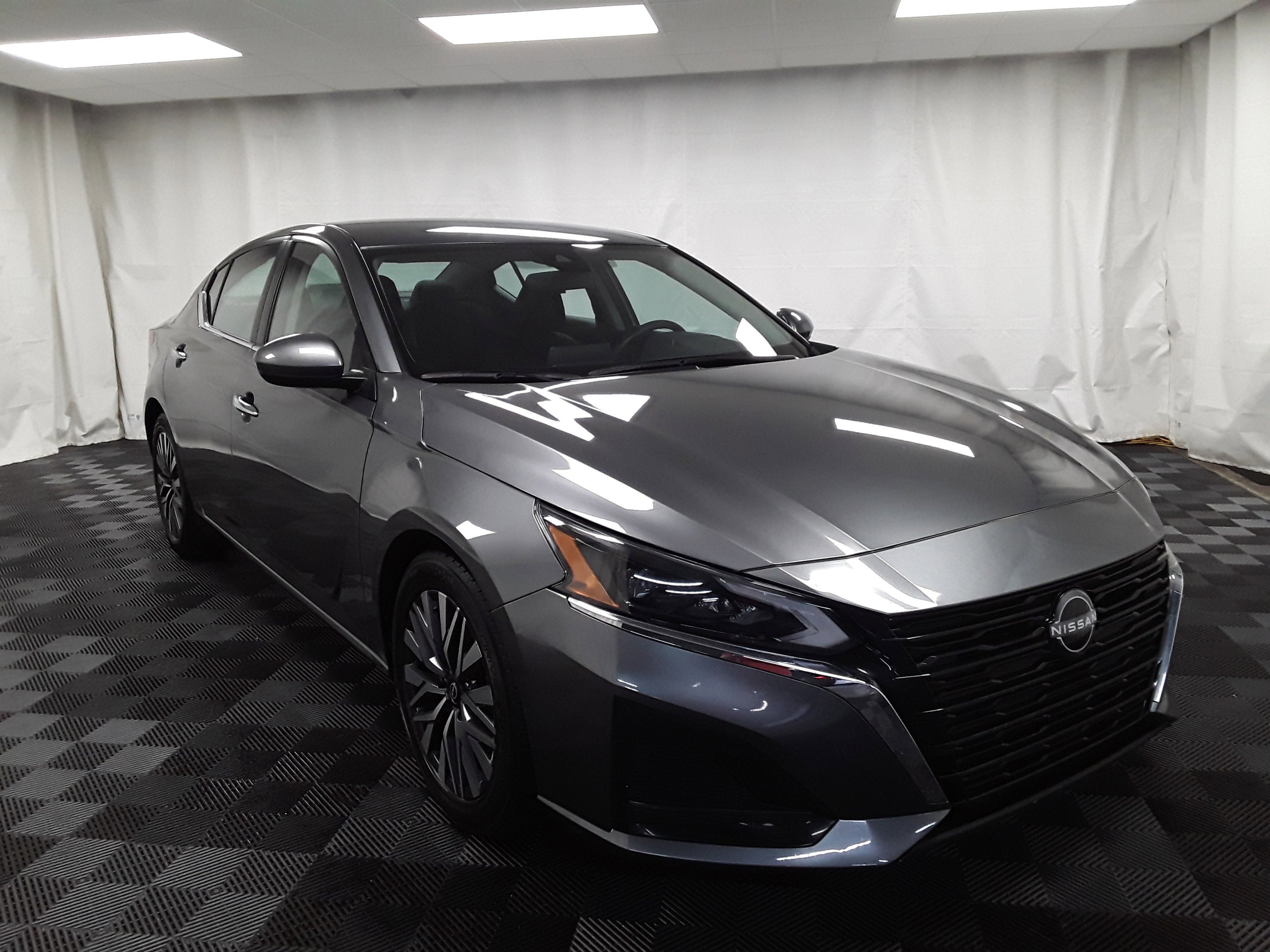 2023 Nissan Altima 2.5 SV Sedan