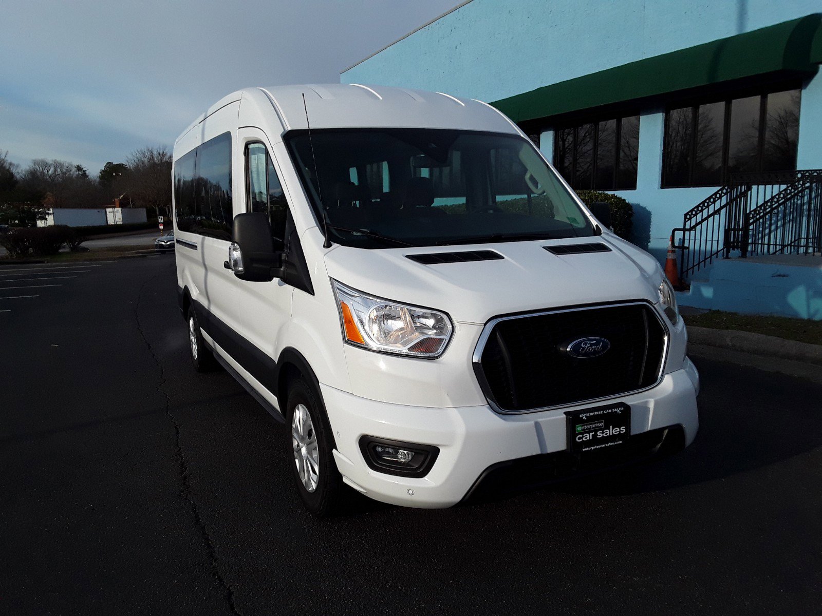 2021 Ford Transit Passenger Wagon T-350 148