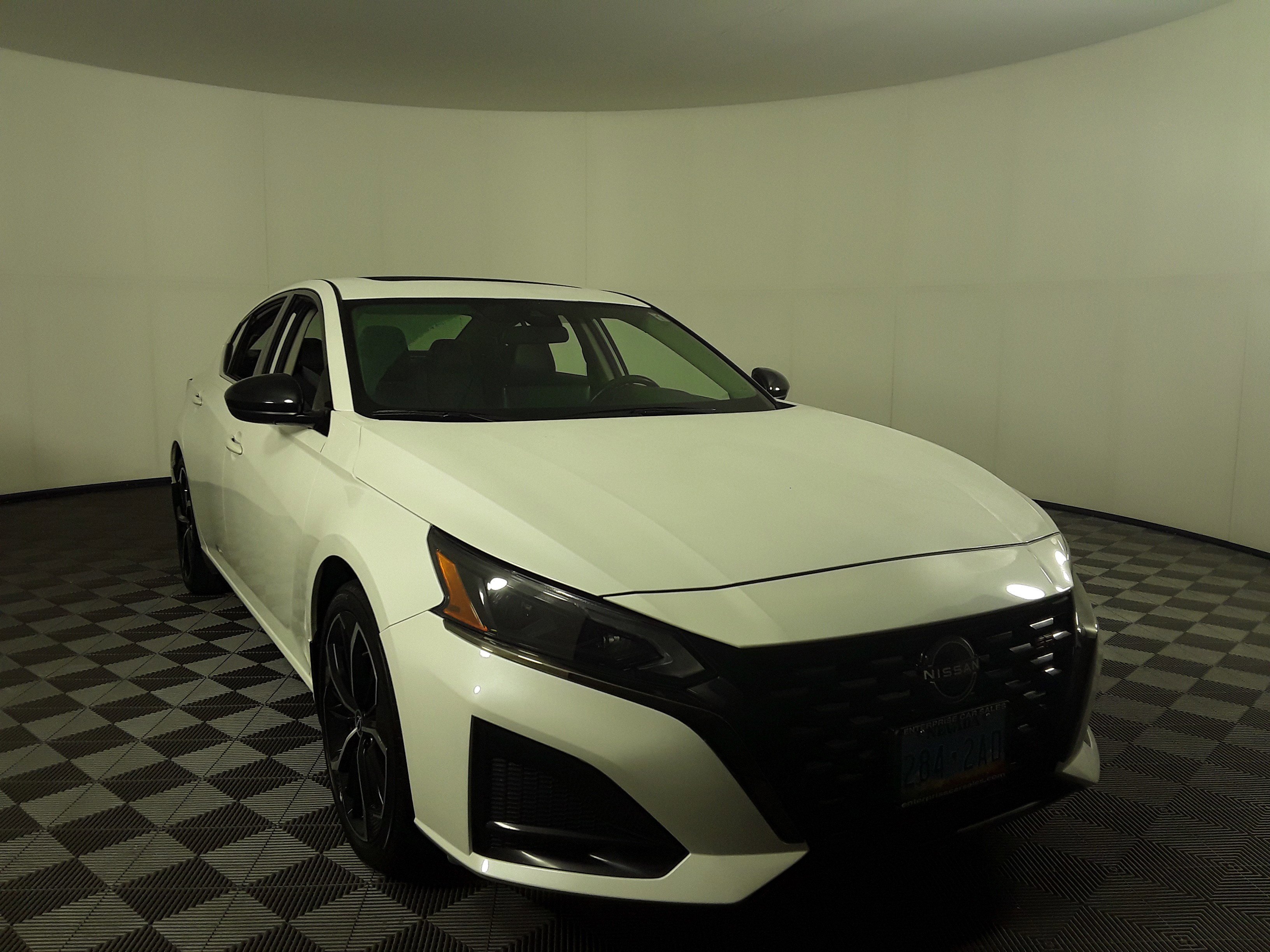 2024 Nissan Altima 2.5 SR Sedan