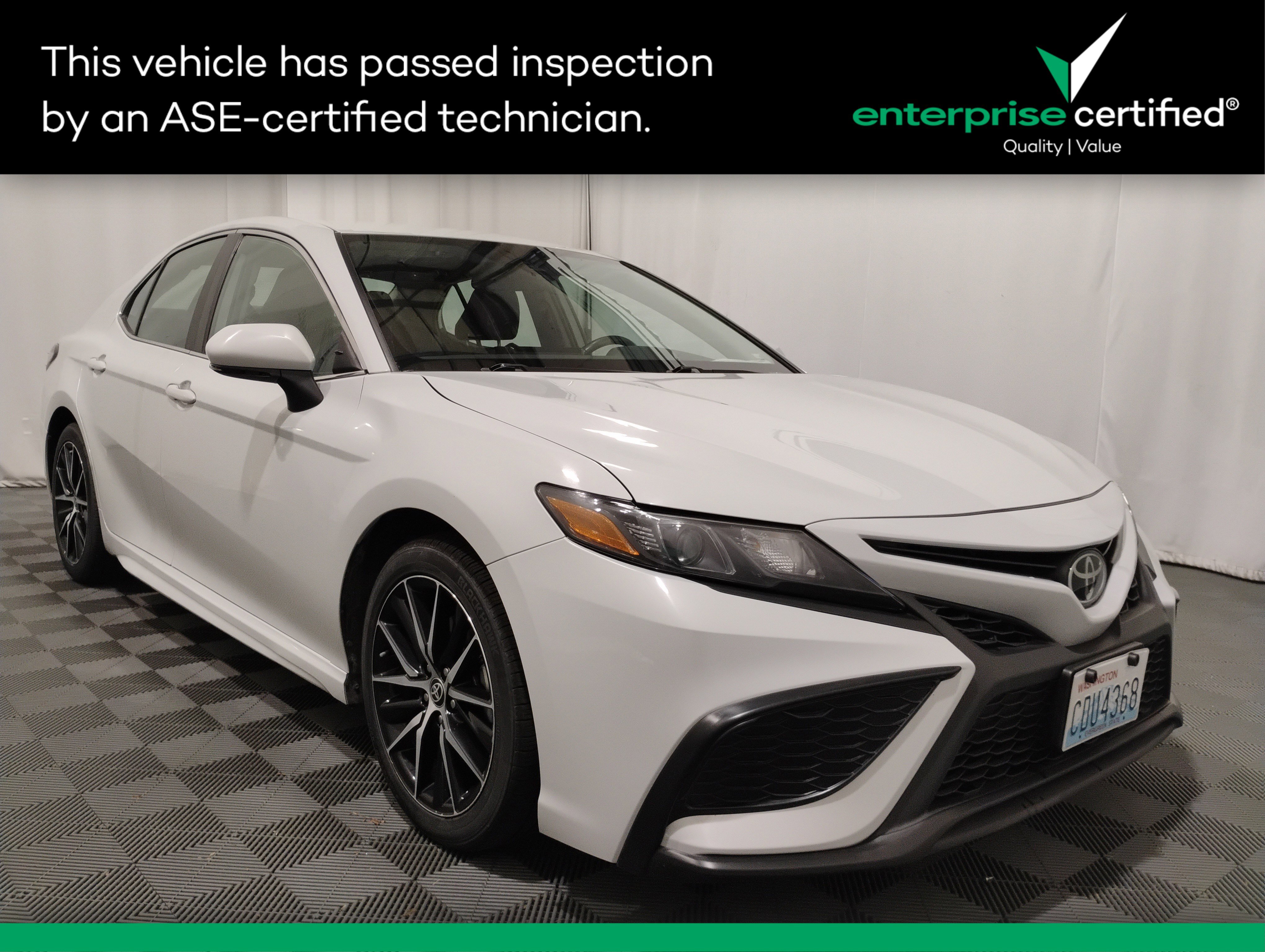 2022 Toyota Camry SE Auto
