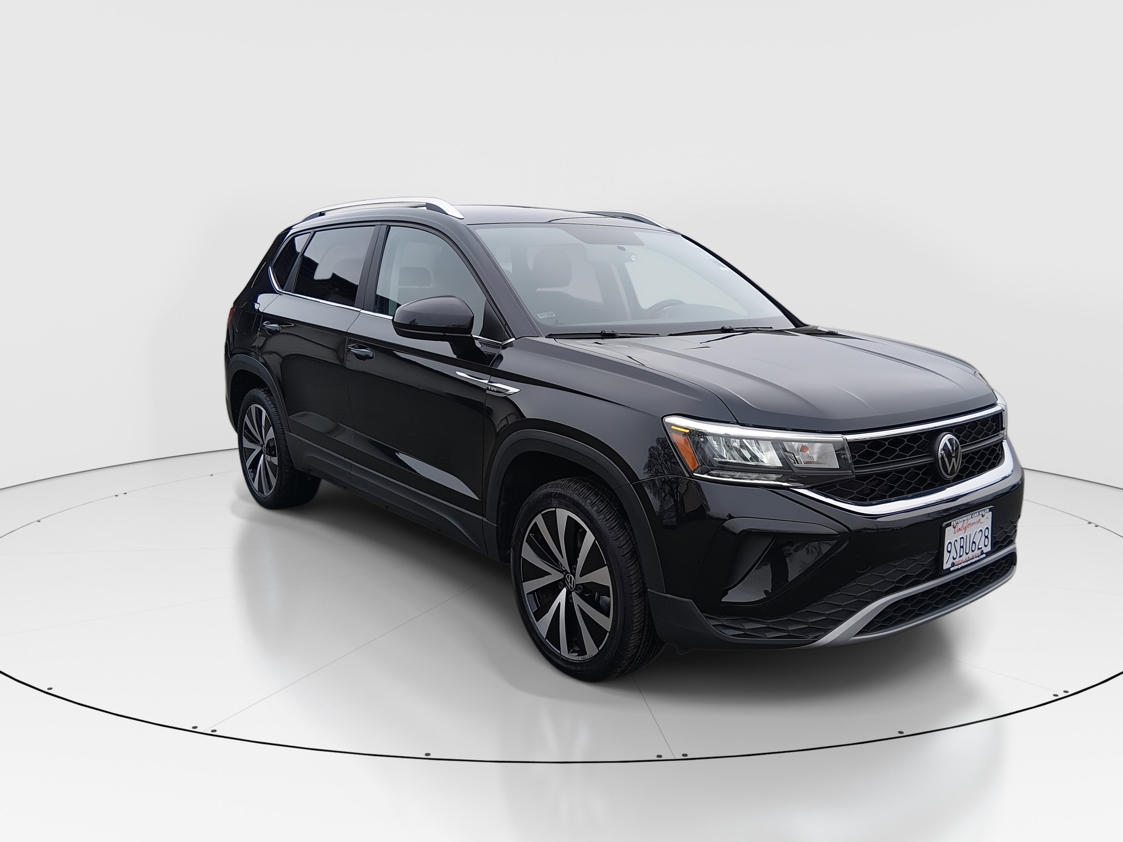 Used 2022 Volkswagen Taos SE FWD