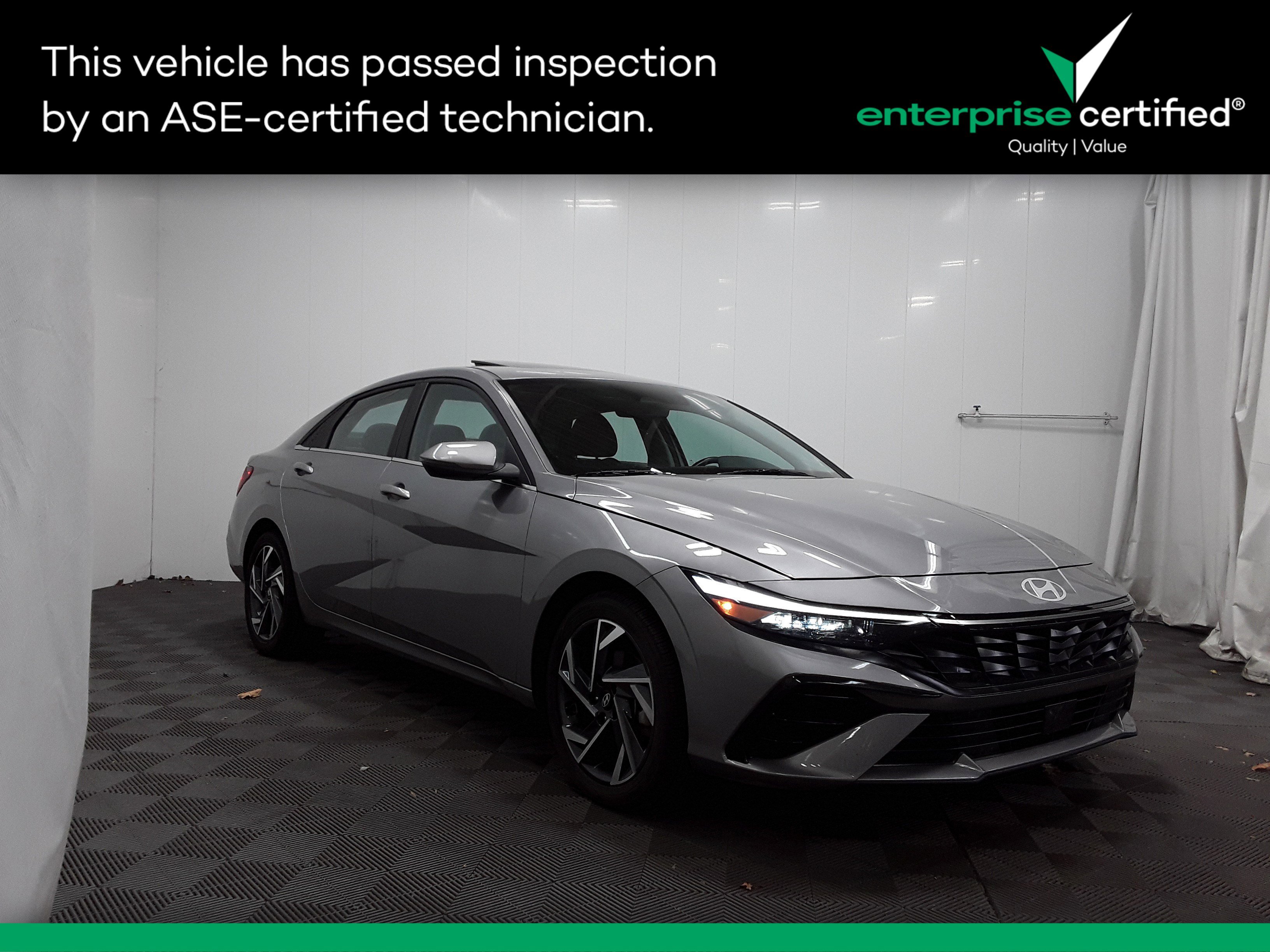 Used 2025 Hyundai Elantra Hybrid Limited DCT